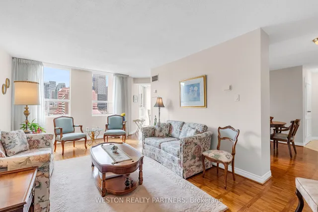 Additional property image - 3650 Kaneff Cres Unit 1104