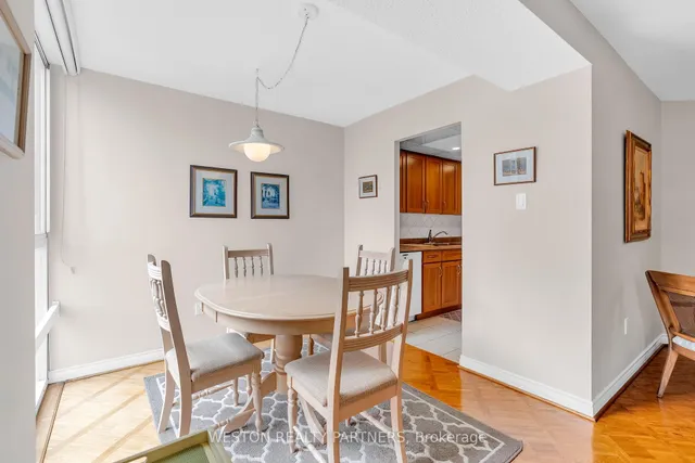 Additional property image - 3650 Kaneff Cres Unit 1104