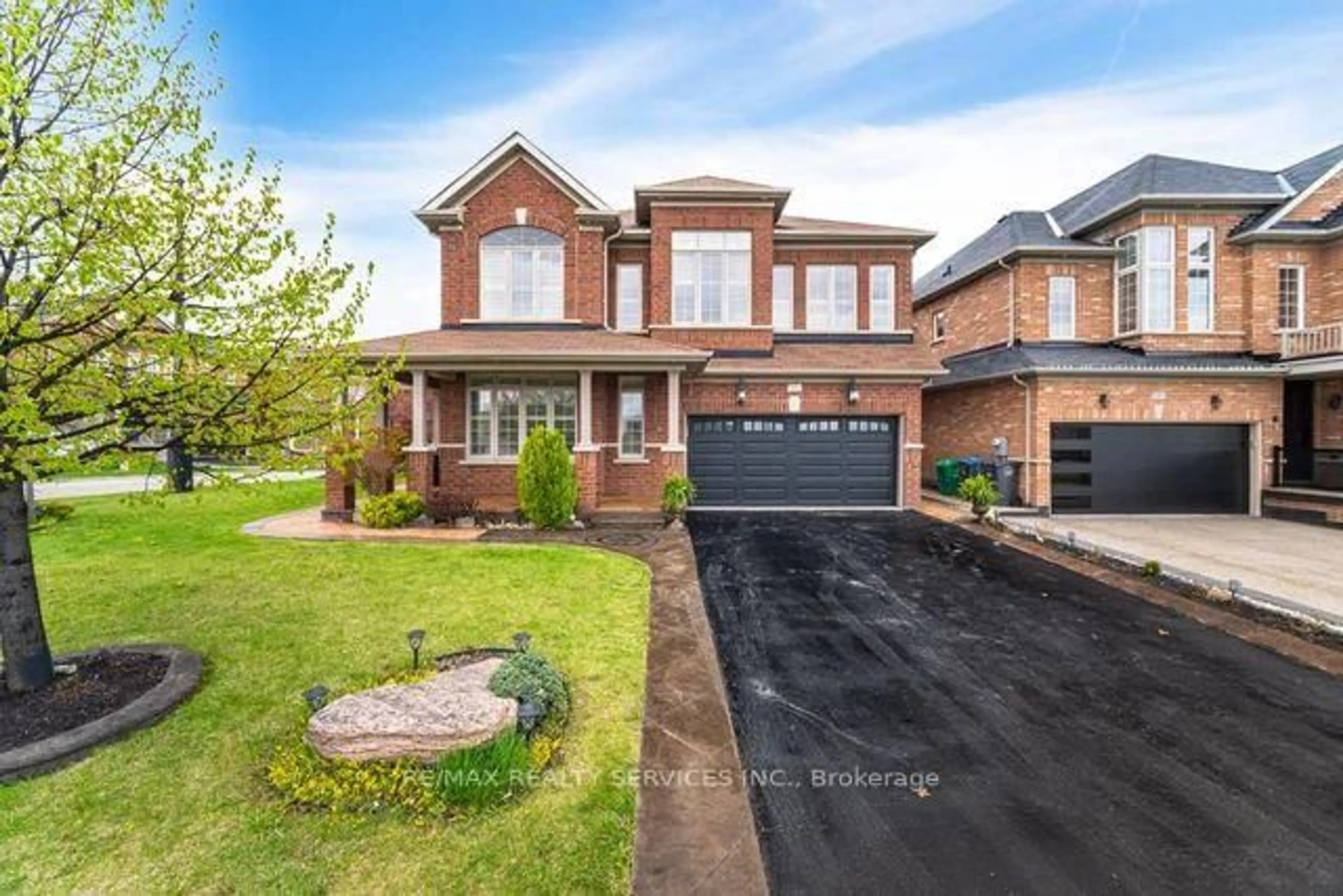 Home with brick exterior material, street for 17 Platform Cres, Brampton Ontario L7A 0W5