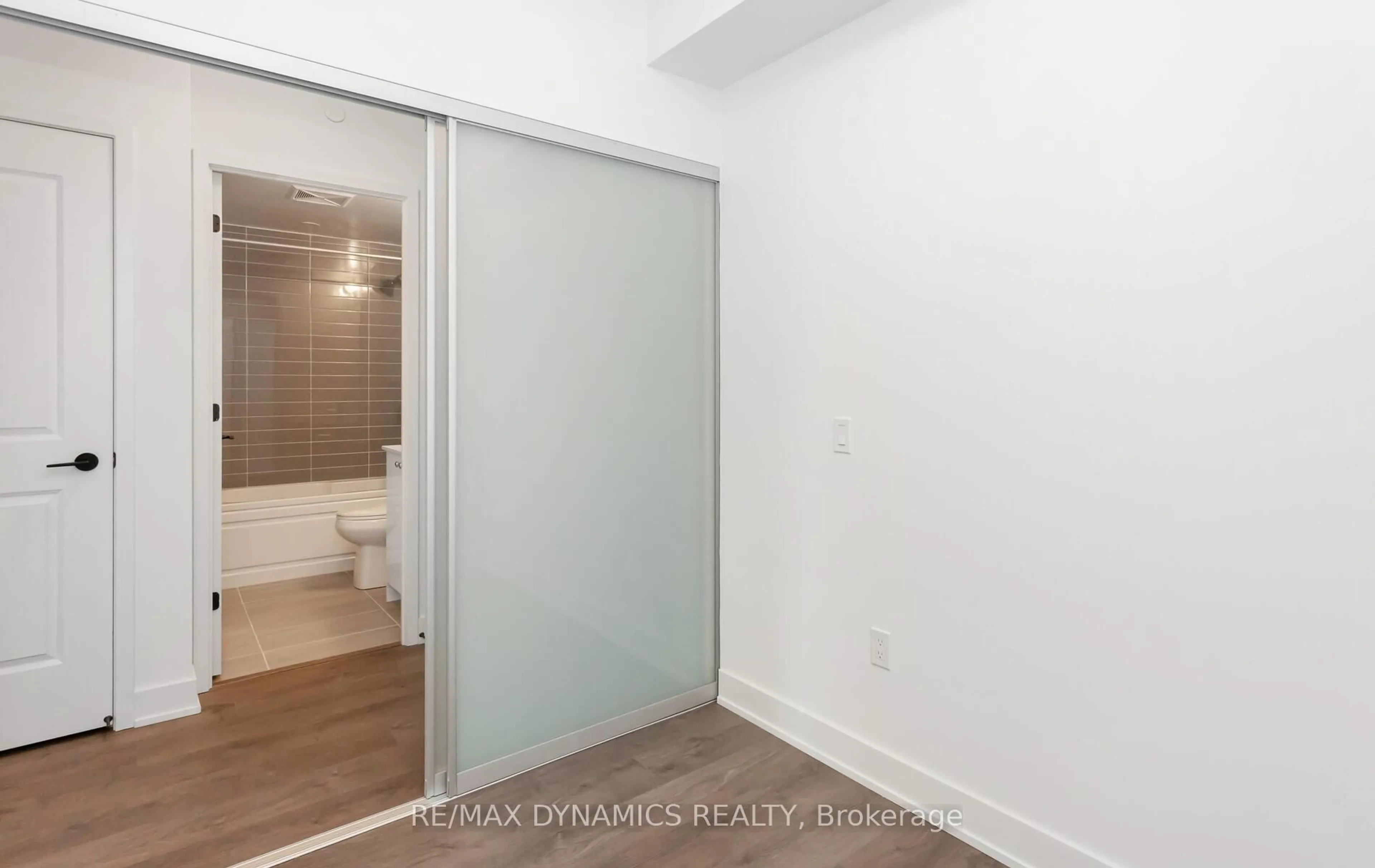 Storage room or clothes room or walk-in closet for 2343 KHALSA Gate #235, Oakville Ontario L6M 5R6