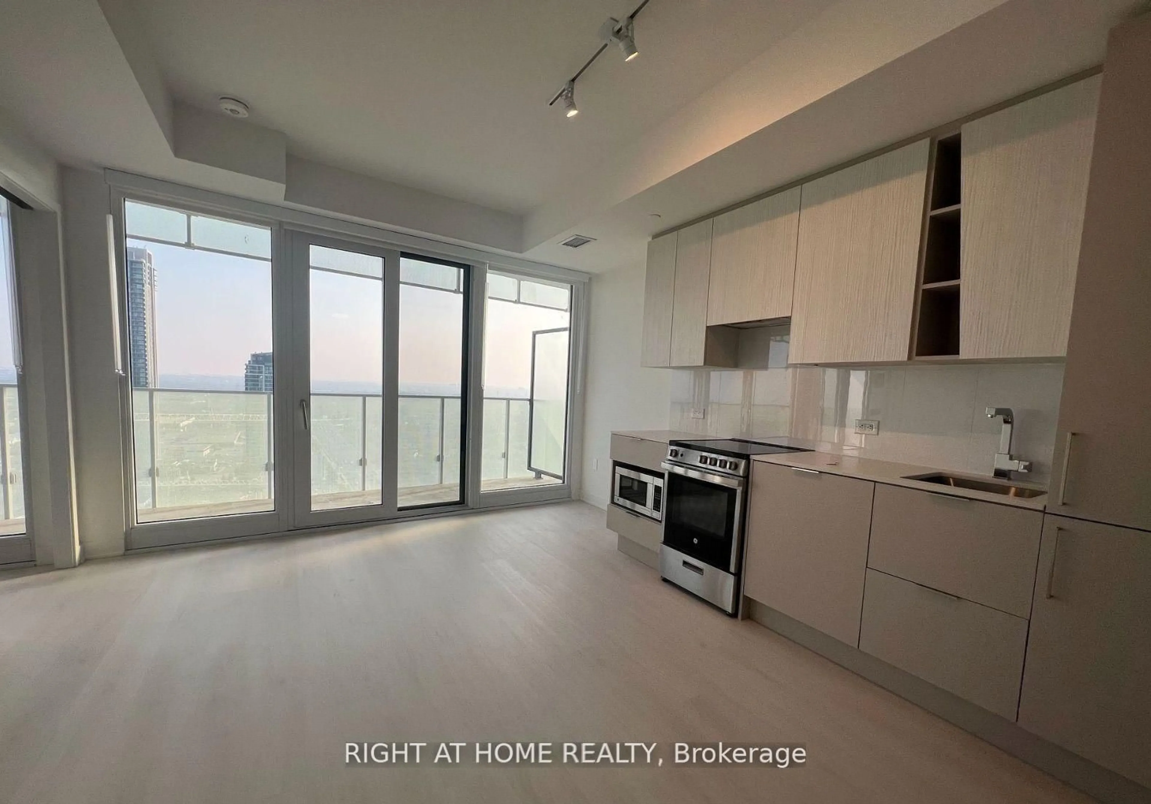 A pic of a room for 3900 Confederation Pkwy #2507, Mississauga Ontario L5B 0M3