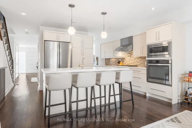 Additional image 35 of 43 Bellman Ave