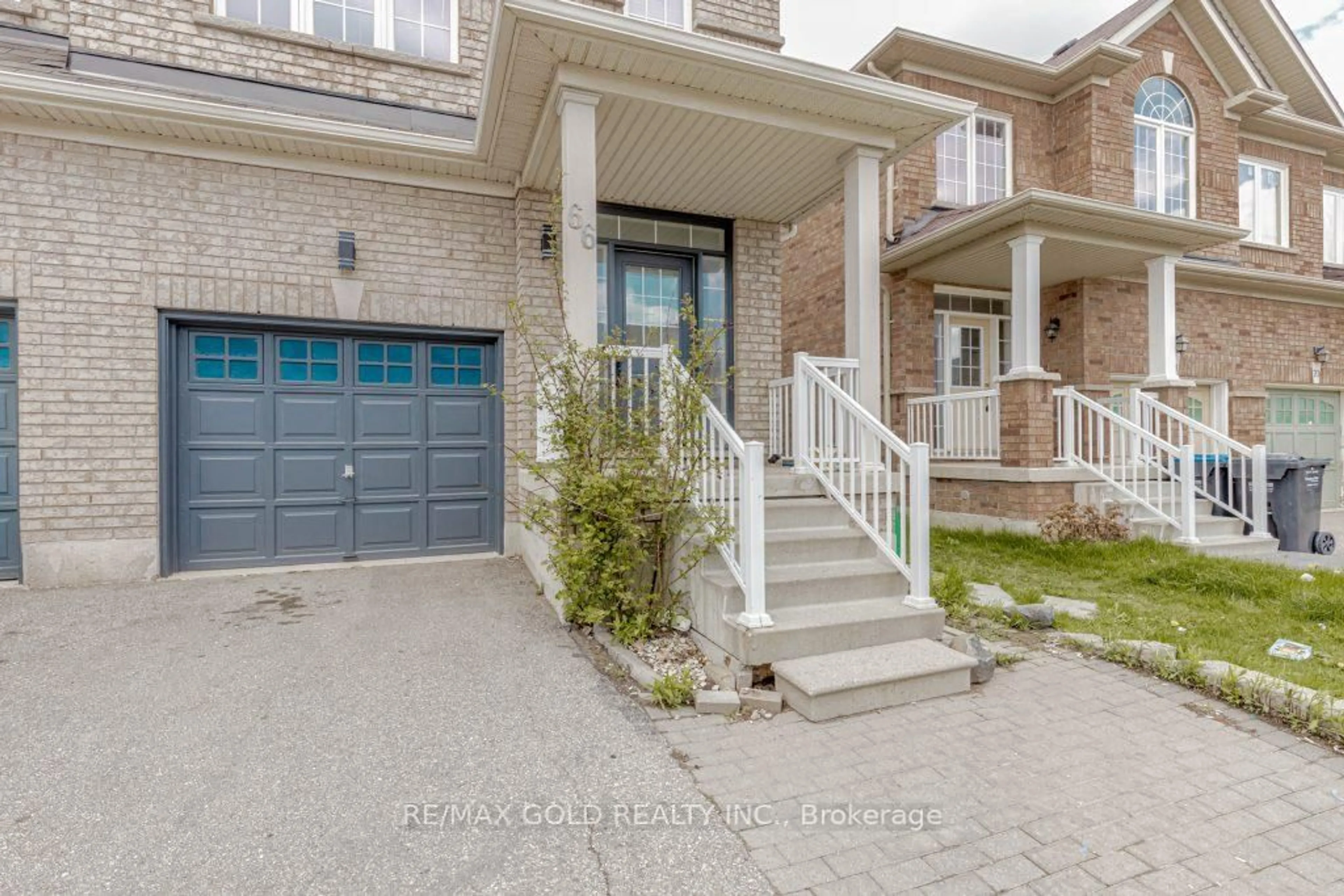 Home with brick exterior material, street for 66 Crumlin Cres, Brampton Ontario L6S 0E9