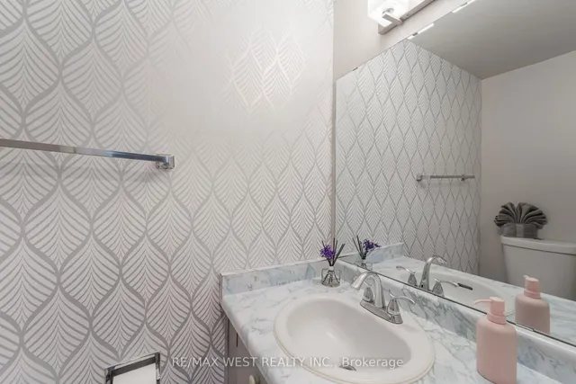 Additional property image - 1615 Bloor St Unit 1001