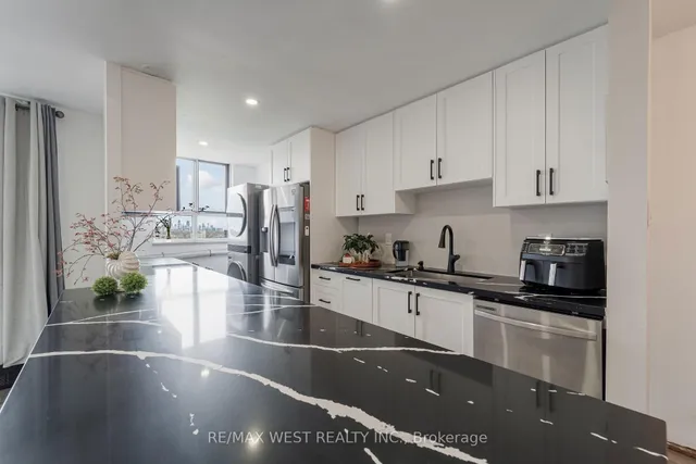 Additional property image - 1615 Bloor St Unit 1001