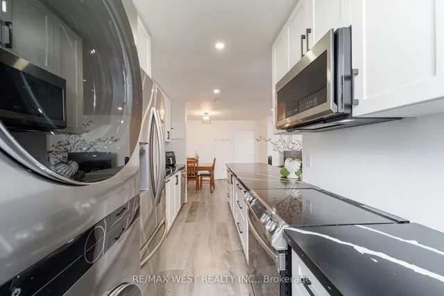 Additional property image - 1615 Bloor St Unit 1001
