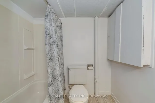 Additional property image - 1548 Newlands Cres Unit 14