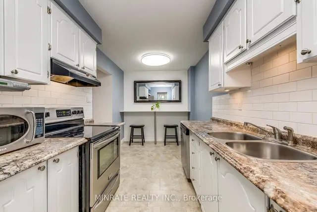 Additional property image - 1548 Newlands Cres Unit 14