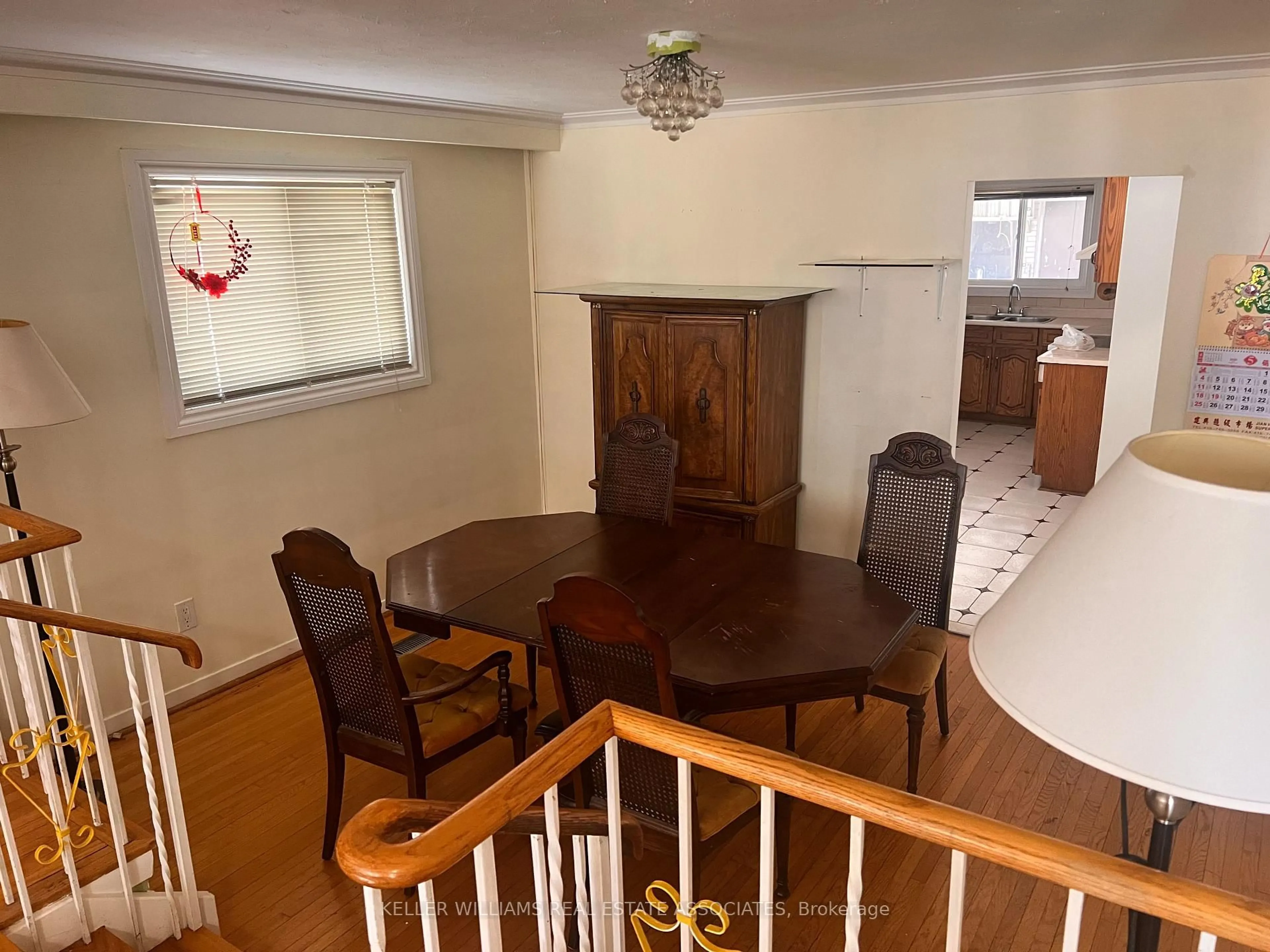 Dining room, unknown for 47 Dovehouse Ave, Toronto Ontario M3J 1A3