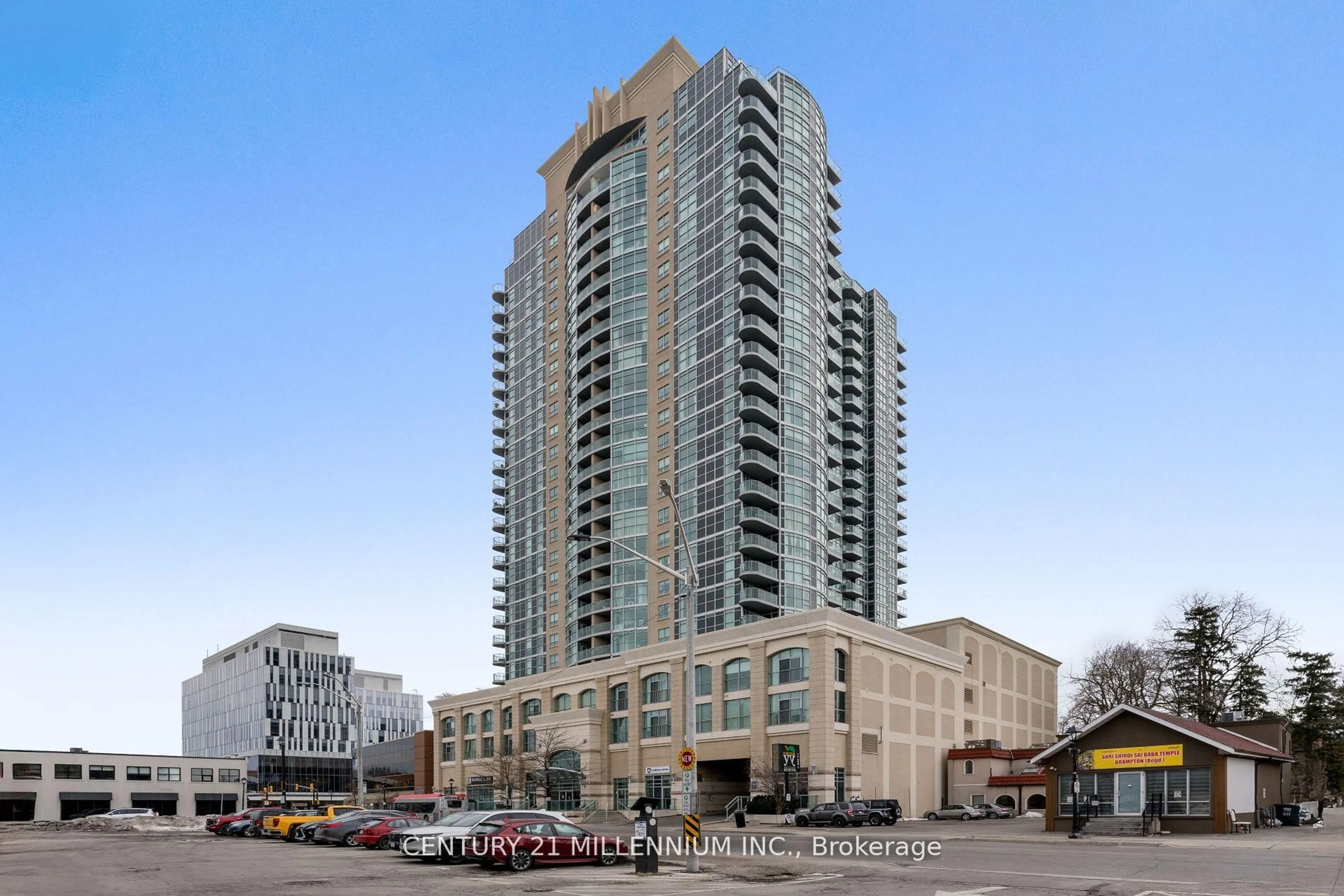 Indoor foyer for 9 George St #2607, Brampton Ontario L6X 0T6