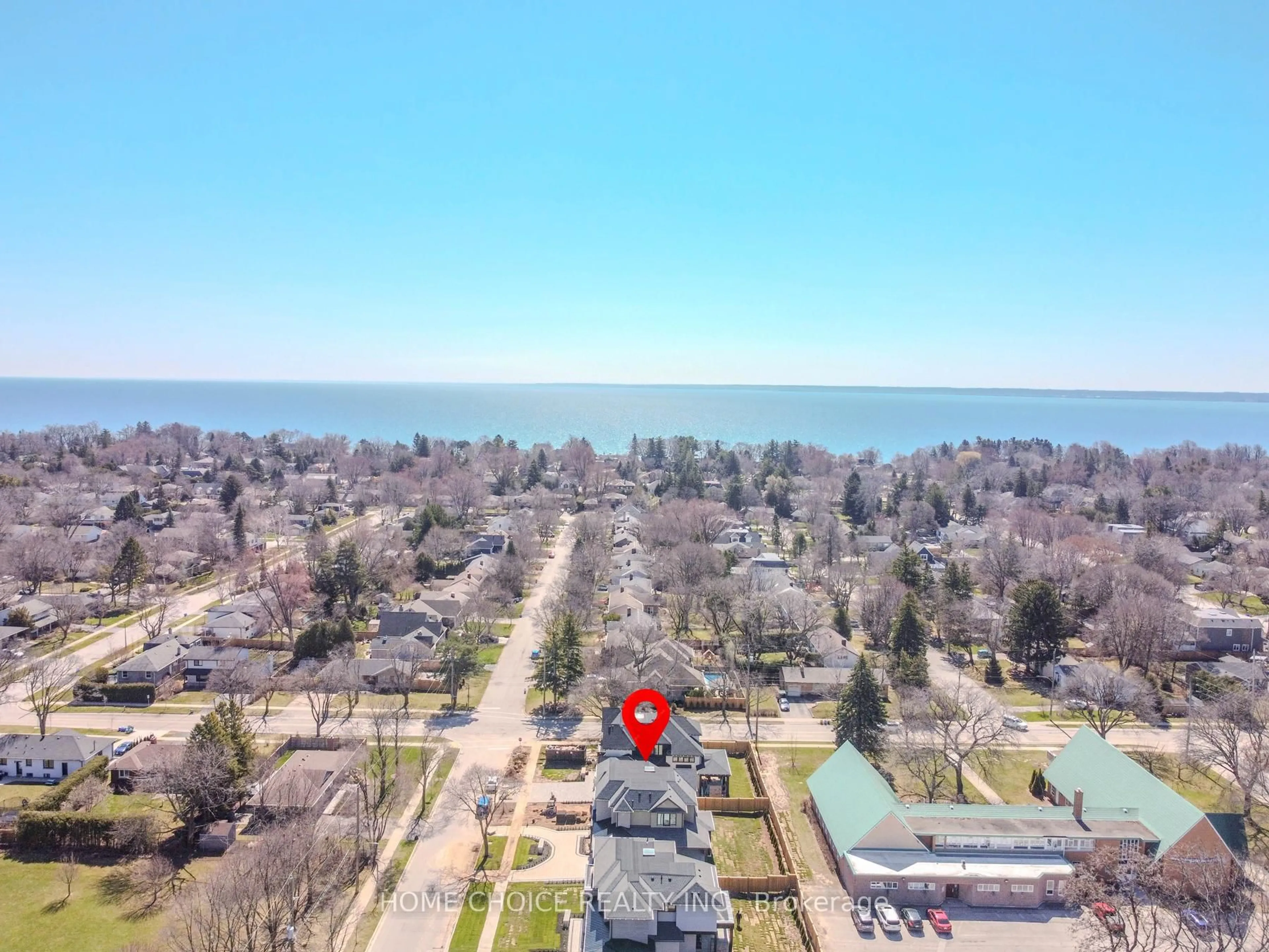 A pic from outside/outdoor area/front of a property/back of a property/a pic from drone, water/lake/river/ocean view for 302 Tuck Dr, Burlington Ontario L7L 2R1