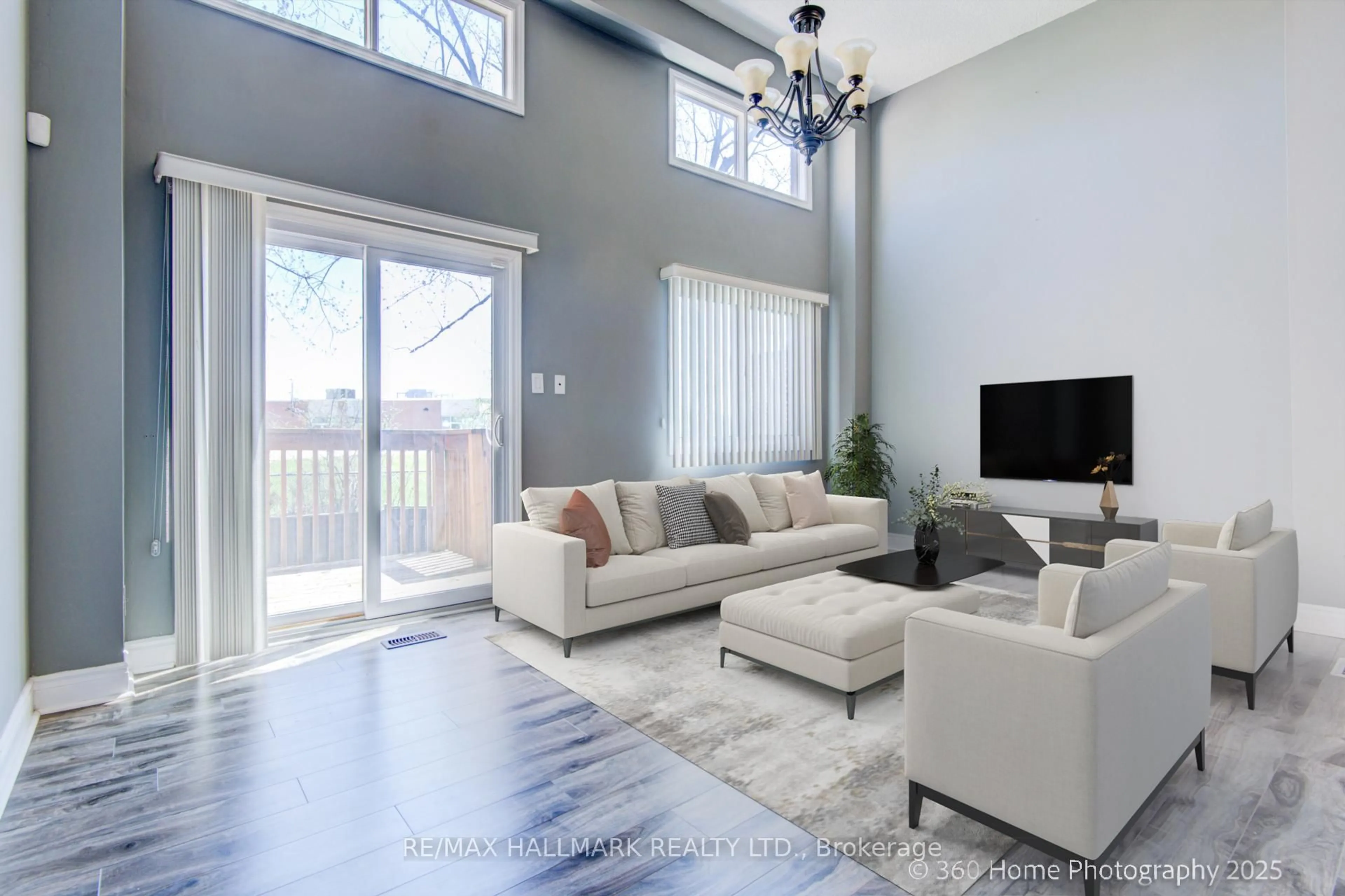 Living room with furniture, unknown for 16 Dawson Cres, Brampton Ontario L6V 3M5