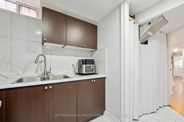 Additional property image - 20 Arid Ave