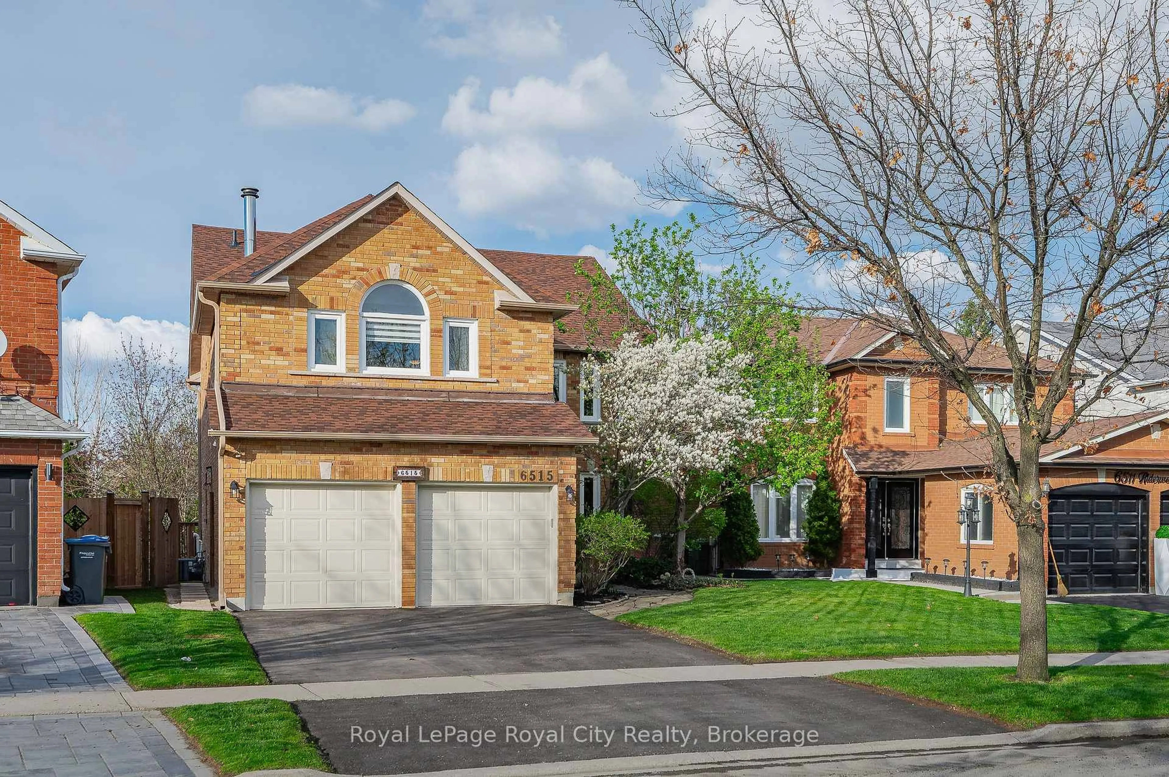 Home with brick exterior material, street for 6515 Alderwood Tr, Mississauga Ontario L5N 6W5