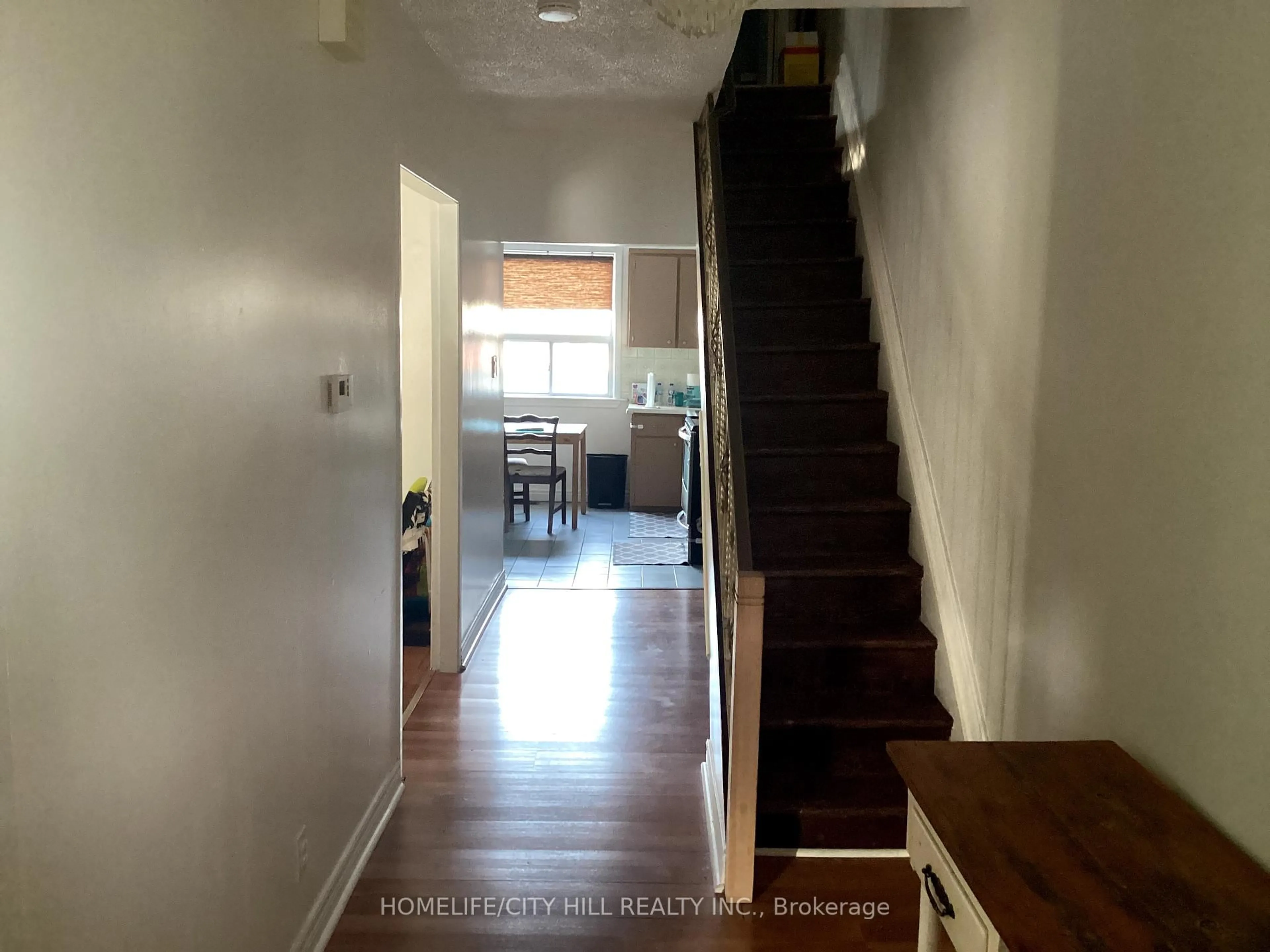 Unknown for 71 Russett Ave, Toronto Ontario M6H 3M4