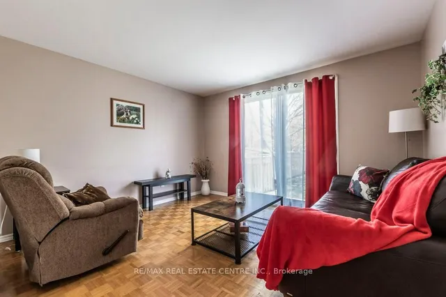 Additional property image - 65 Lorne Scots Dr