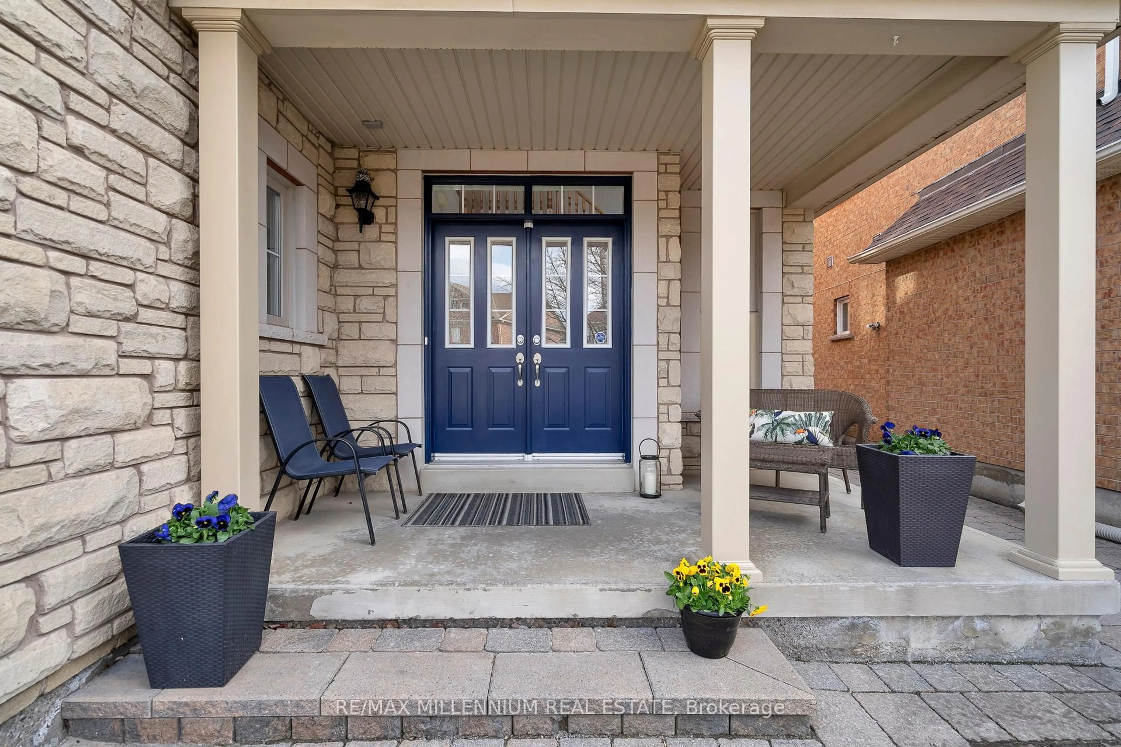Indoor entryway for 13 Belleville Dr, Brampton Ontario L6P 1V7
