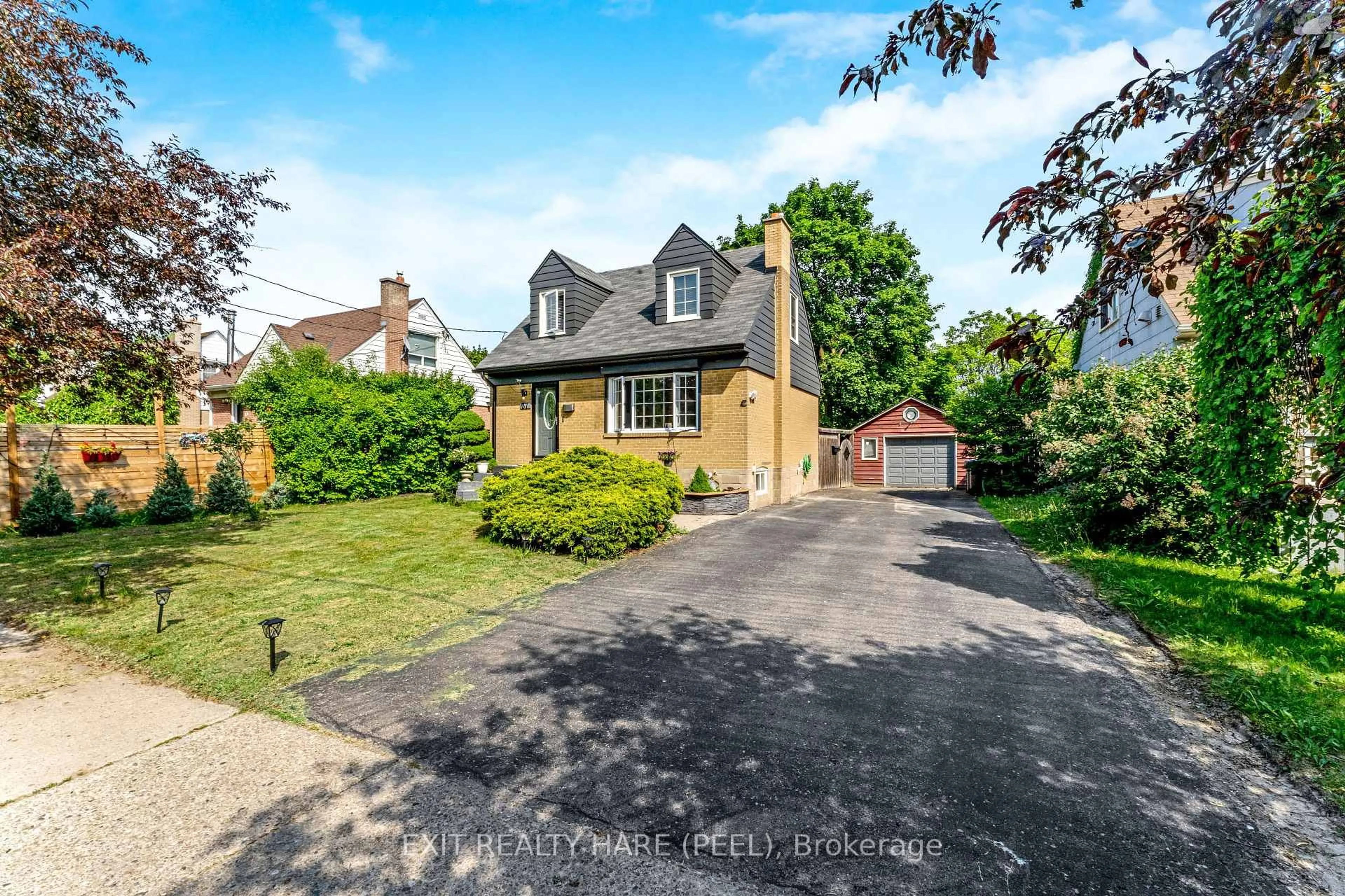 A pic from outside/outdoor area/front of a property/back of a property/a pic from drone, street for 37 Mccaul St, Brampton Ontario L6V 1J1