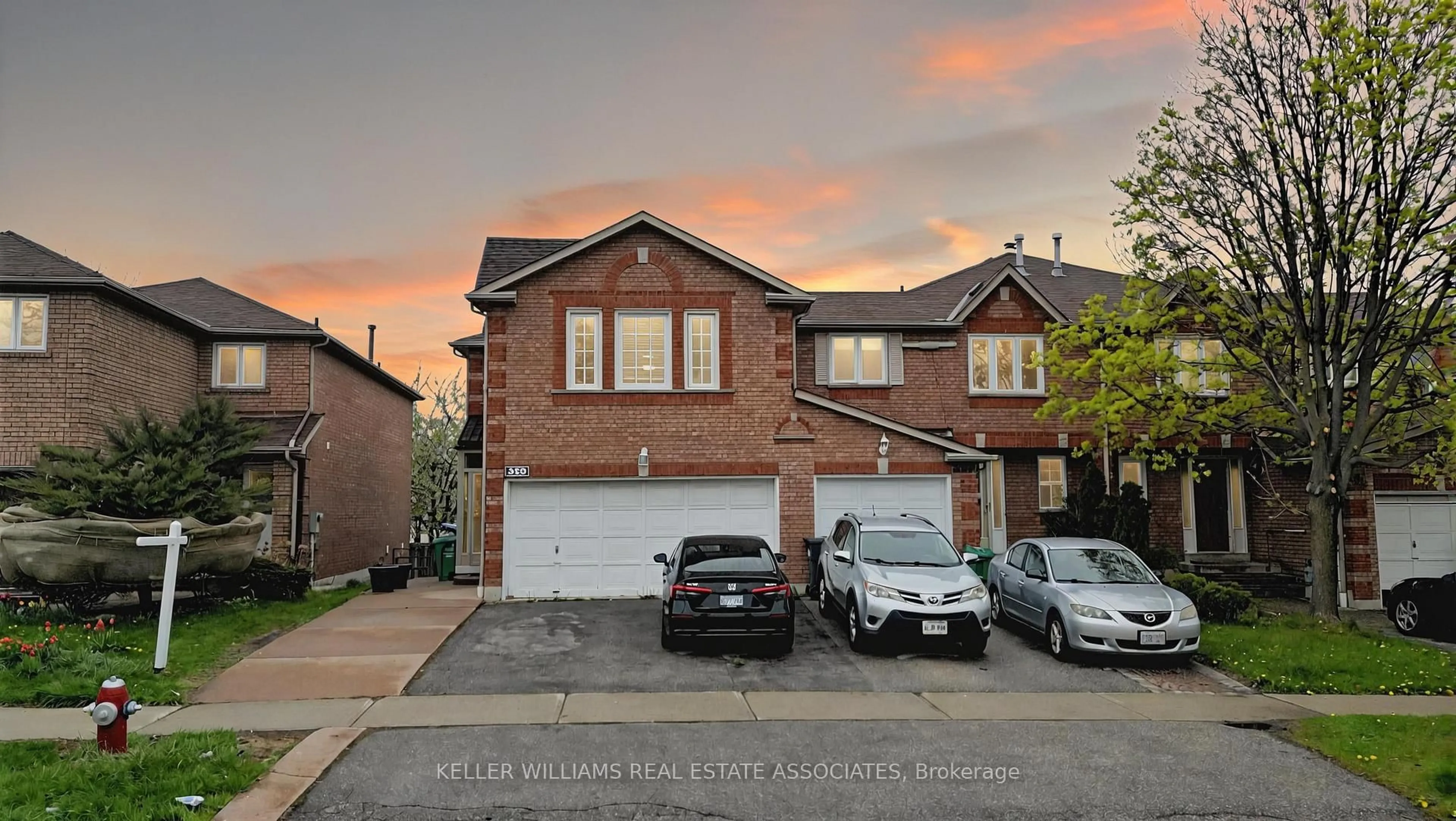 Home with brick exterior material, street for 599 Ashprior Ave, Mississauga Ontario L5R 3N3