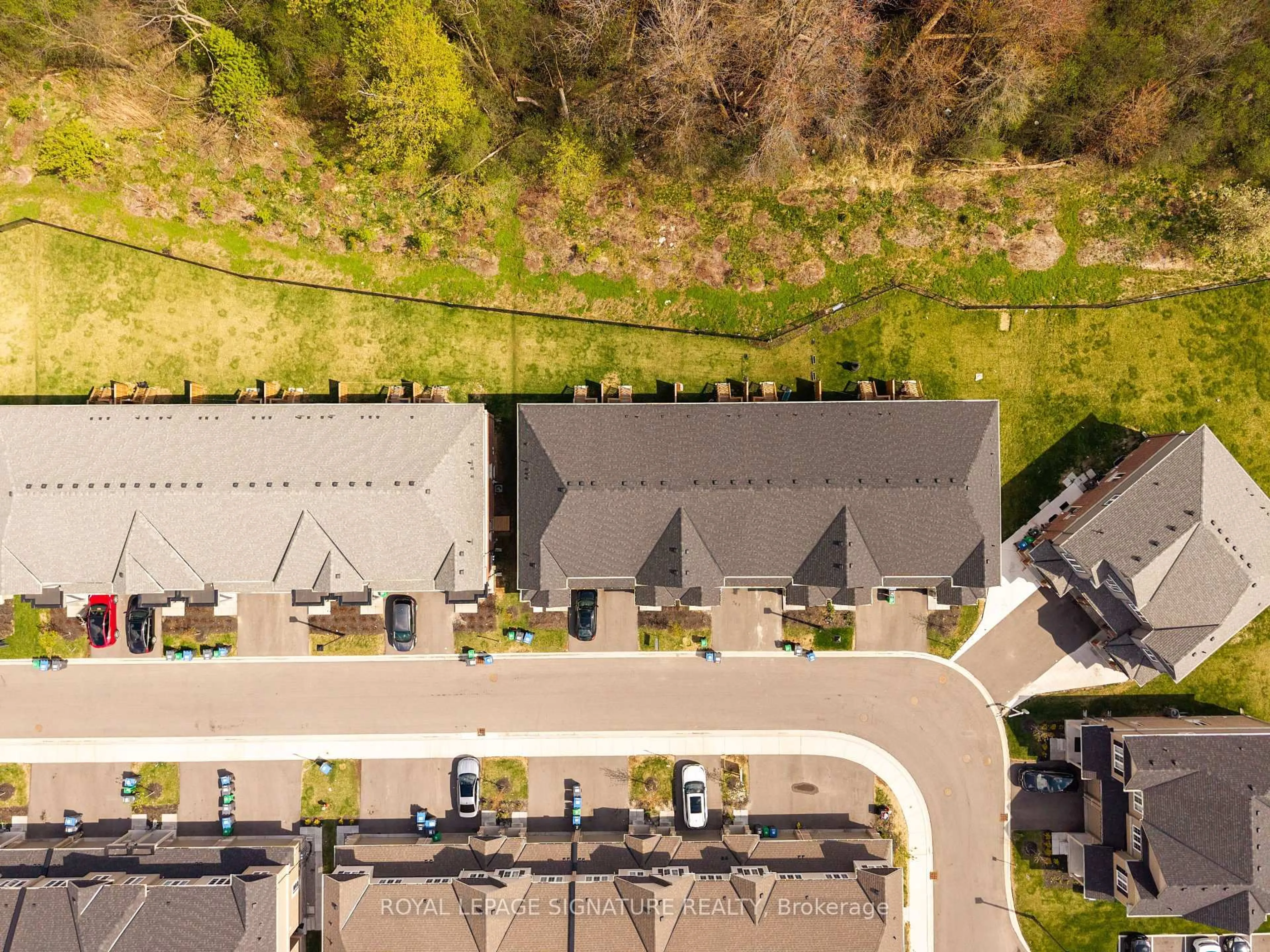A pic from outside/outdoor area/front of a property/back of a property/a pic from drone, street for 18 Brixham Lane, Brampton Ontario L7A 0B3