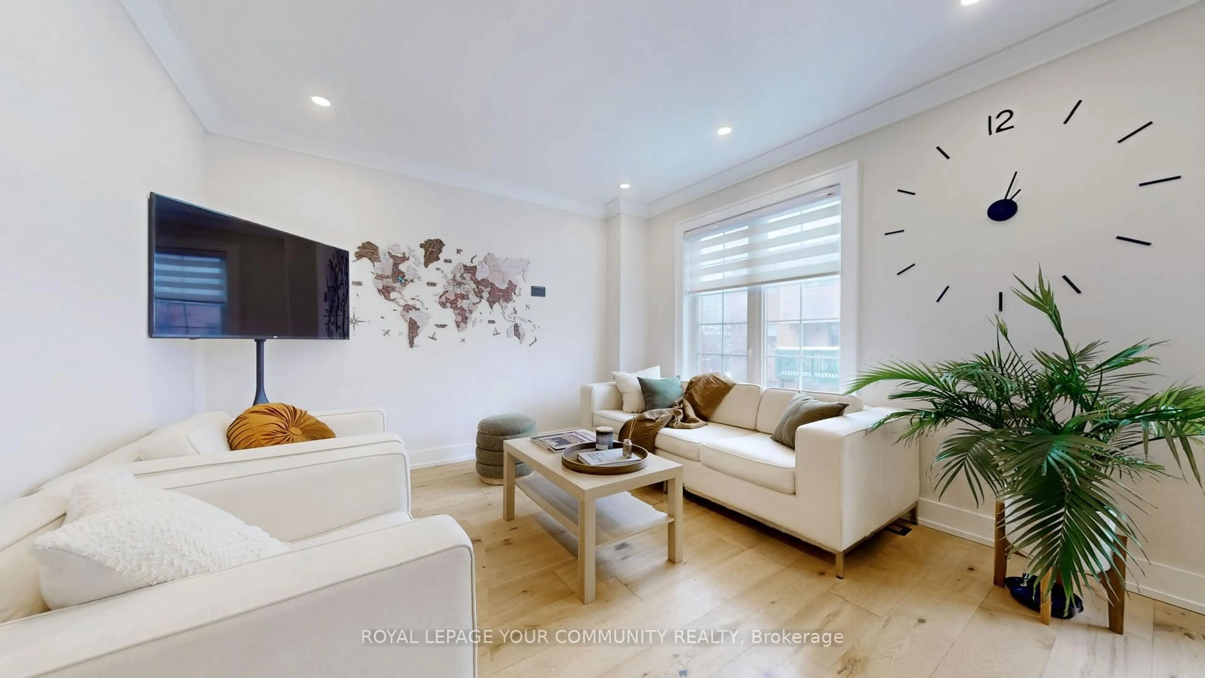 Living room with furniture, unknown for 19 West Deane Park Dr #4, Toronto Ontario M9B 2R5