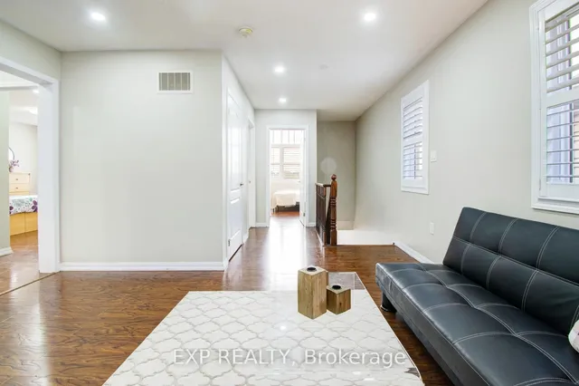 Additional property image - 952 Clark Blvd