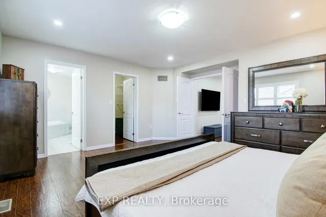 Additional property image - 952 Clark Blvd