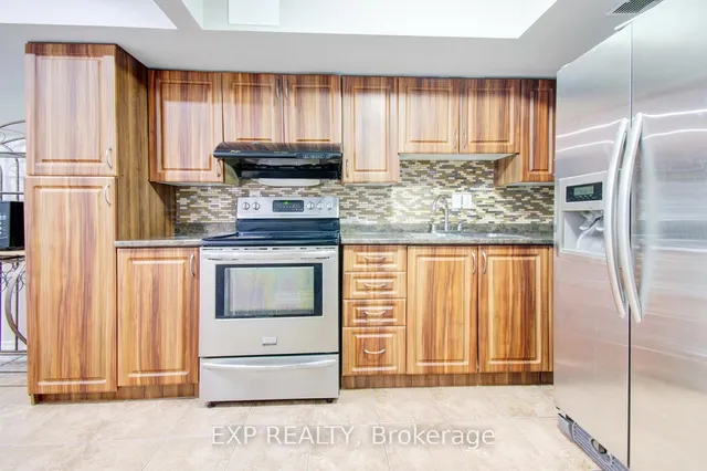 Additional property image - 952 Clark Blvd