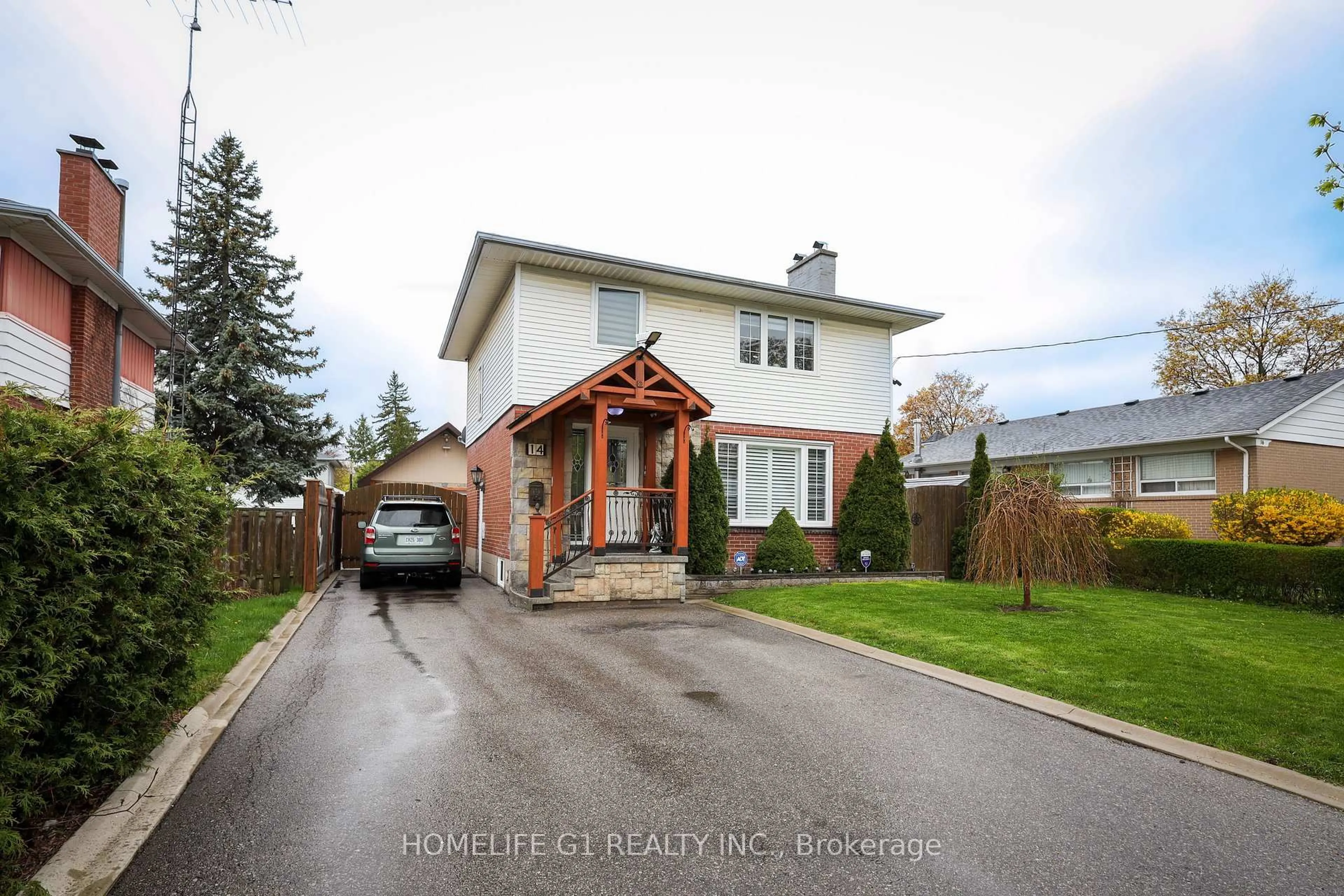 Unknown for 14 Sterne Ave, Brampton Ontario L6W 2Y4