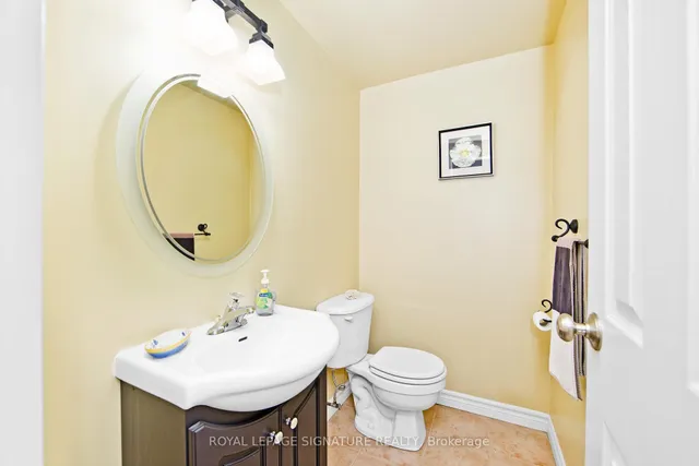 Additional property image - 35 Ormskirk Ave Unit 908