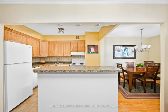 Additional property image - 35 Ormskirk Ave Unit 908