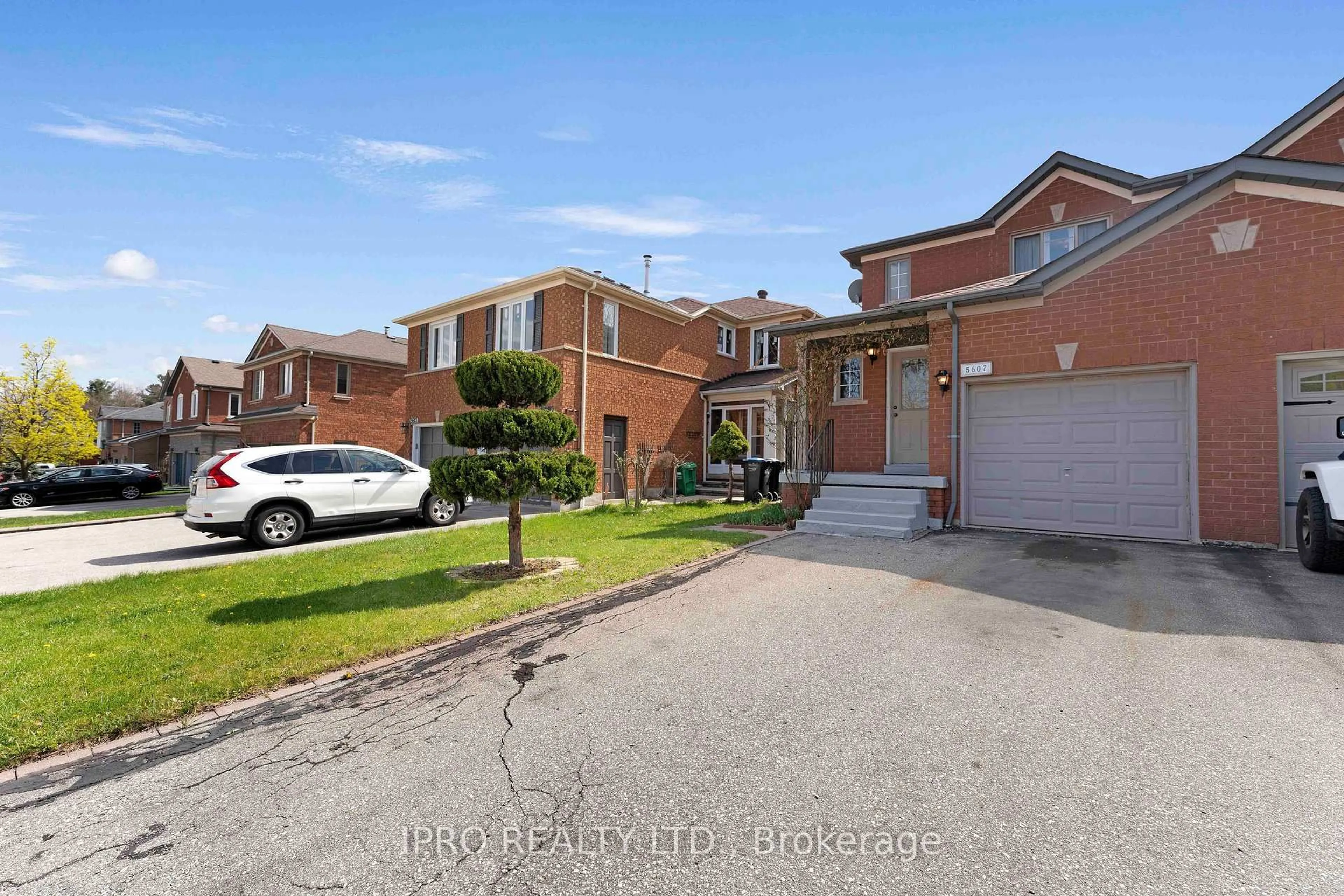 Unknown for 5607 Palmerston Cres, Mississauga Ontario L5M 5Y6