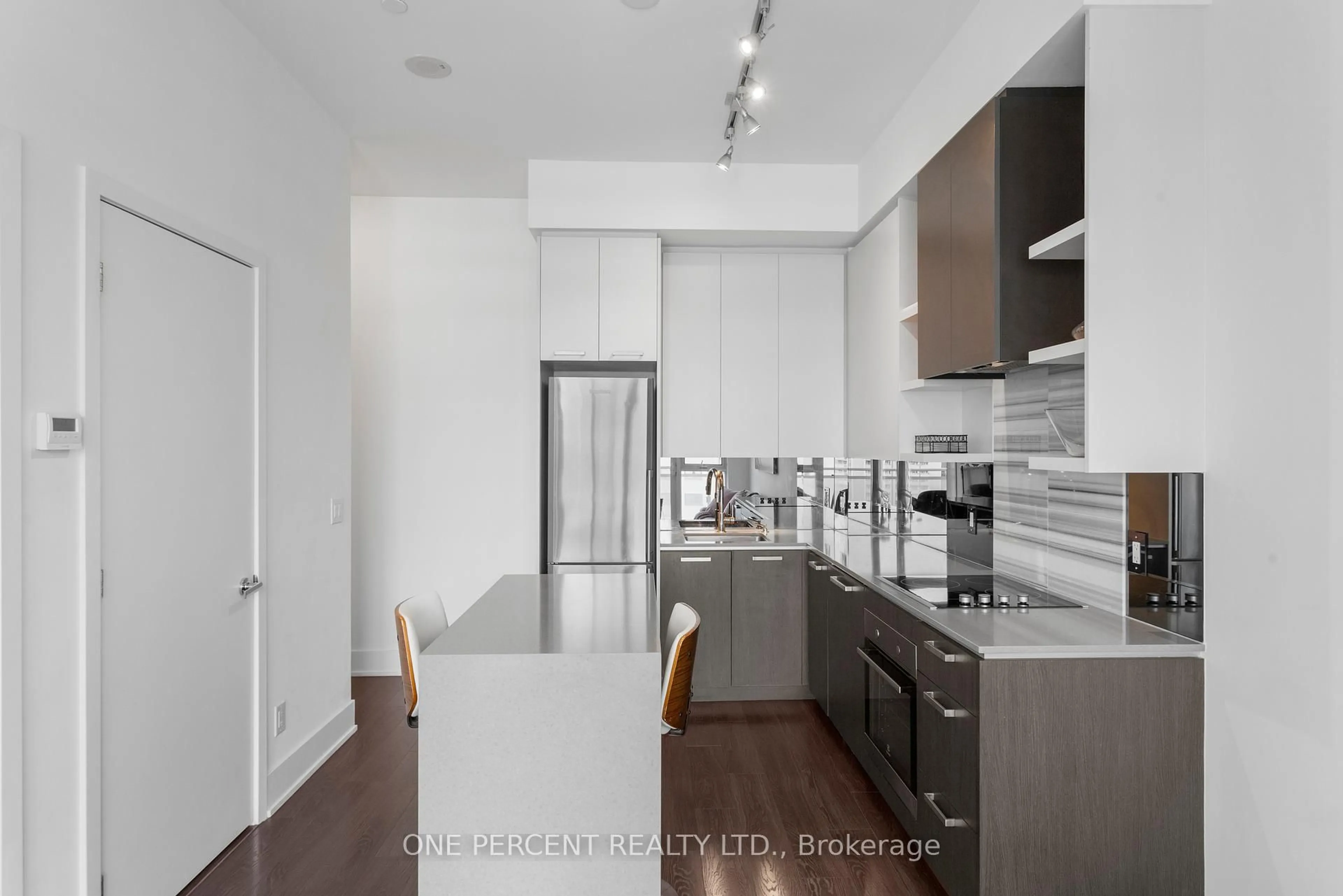 Unknown for 1830 Bloor St #UPH1, Toronto Ontario M6P 0A2