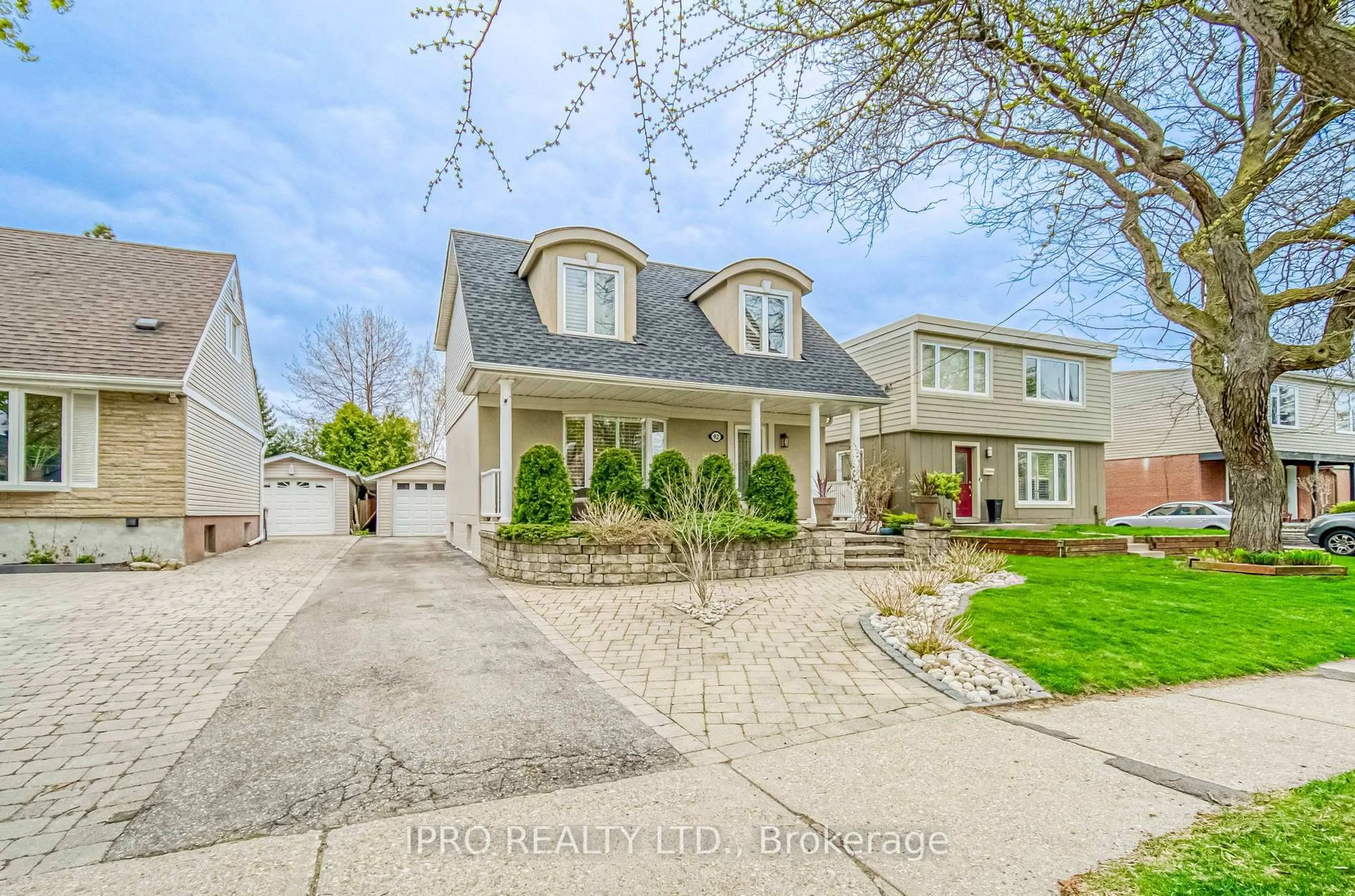 A pic from outside/outdoor area/front of a property/back of a property/a pic from drone, street for 92 Delma Dr, Toronto Ontario M8W 4P1
