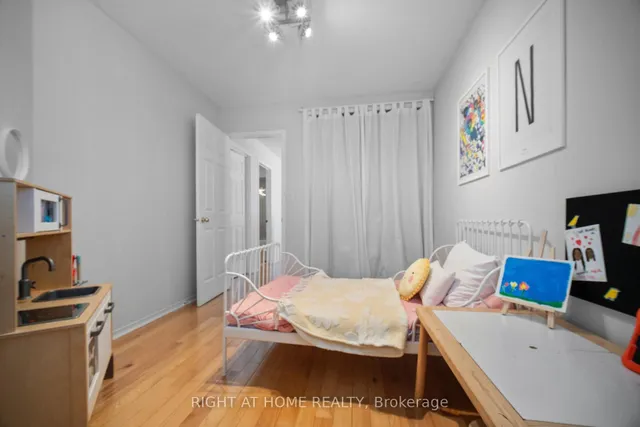 Additional property image - 1085 Foxglove Pl