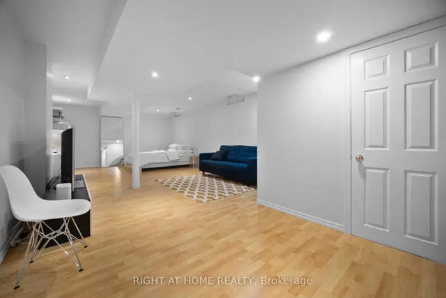 Additional property image - 1085 Foxglove Pl