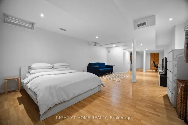 Additional property image - 1085 Foxglove Pl