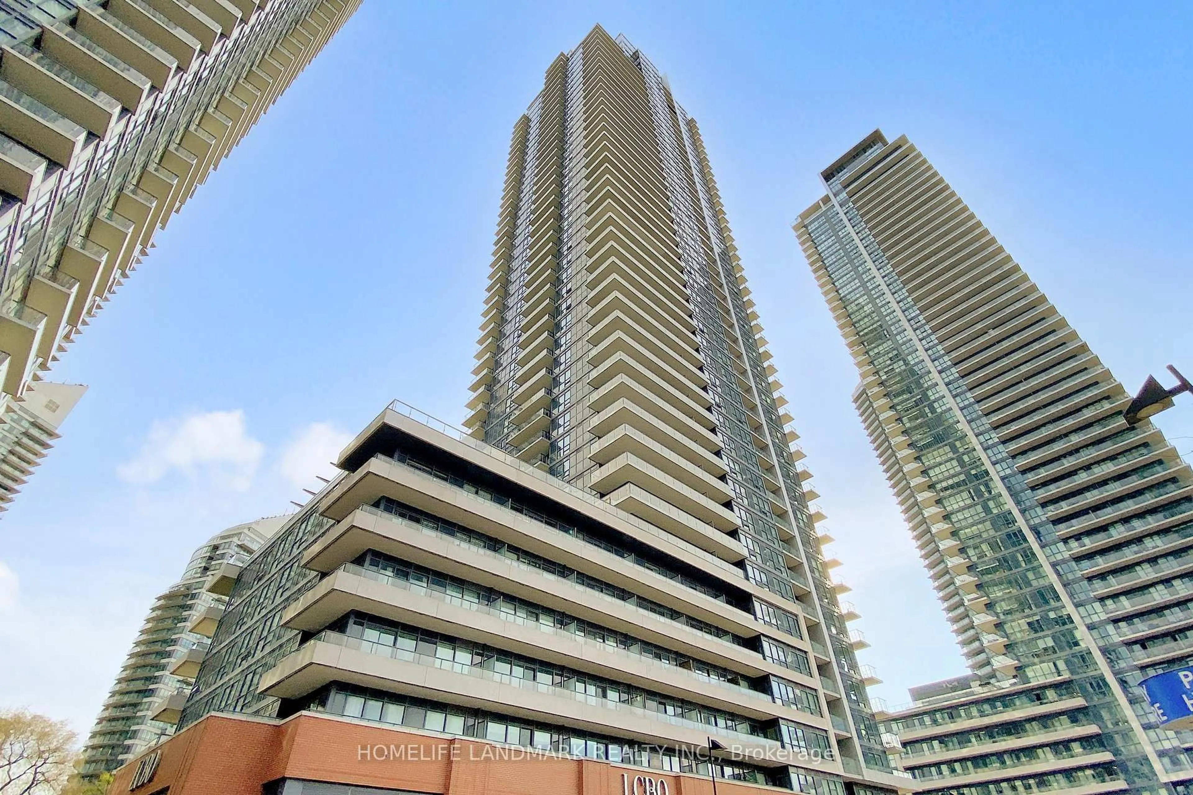 Unknown for 2220 Lake Shore Blvd #LPH07, Toronto Ontario M8V 0C1