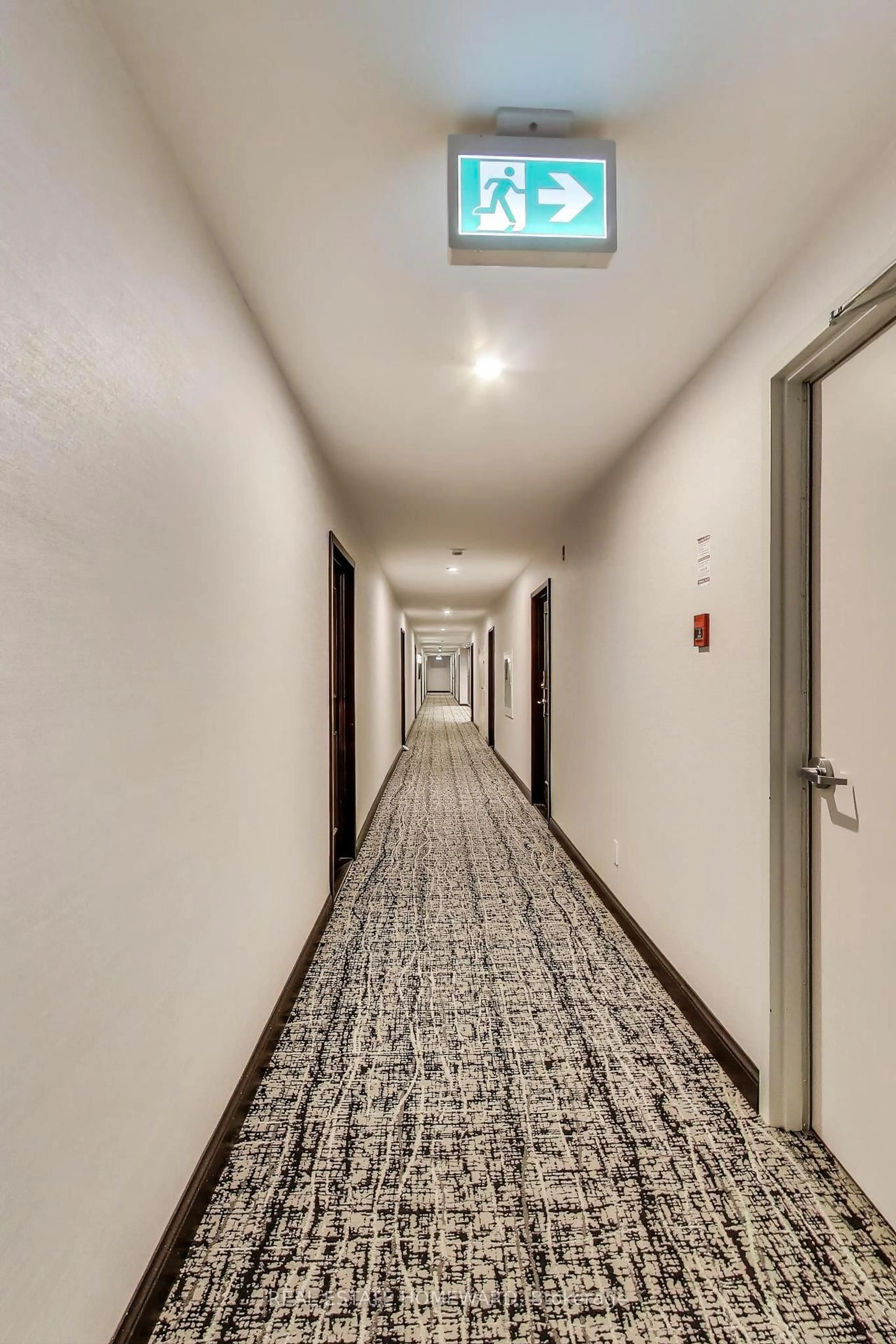 Indoor foyer for 24 Southport St #545, Toronto Ontario M6S 4Z1