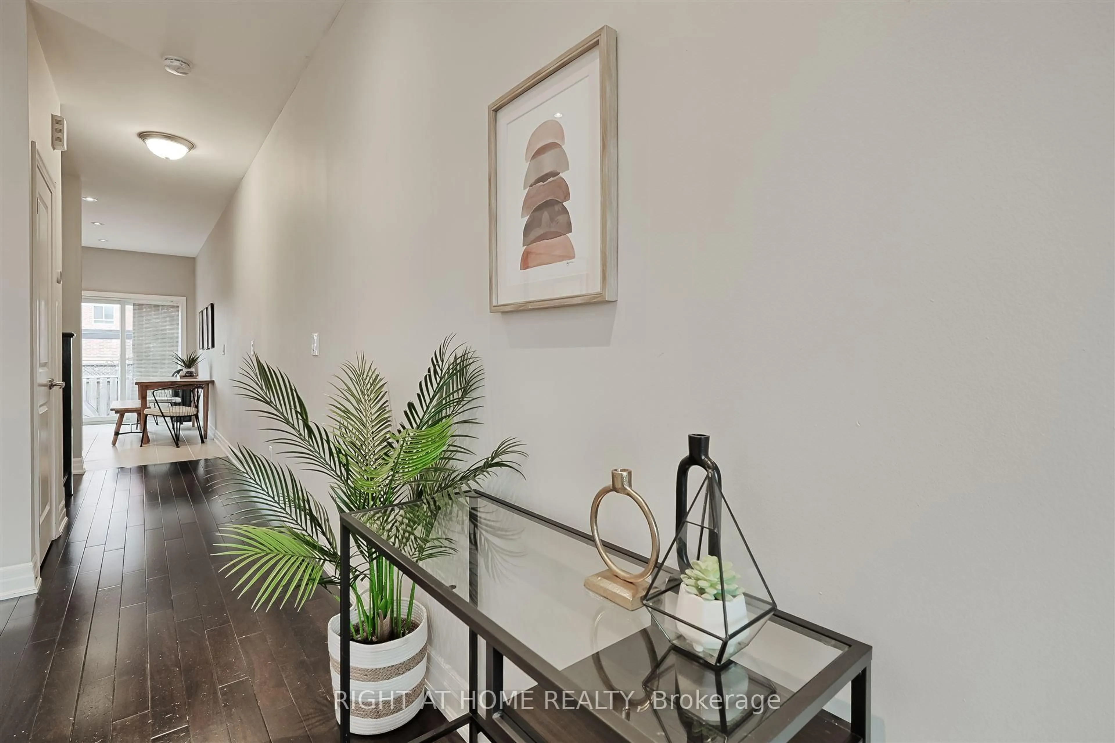 Indoor entryway for 6A Tedder St, Toronto Ontario M6M 0A6