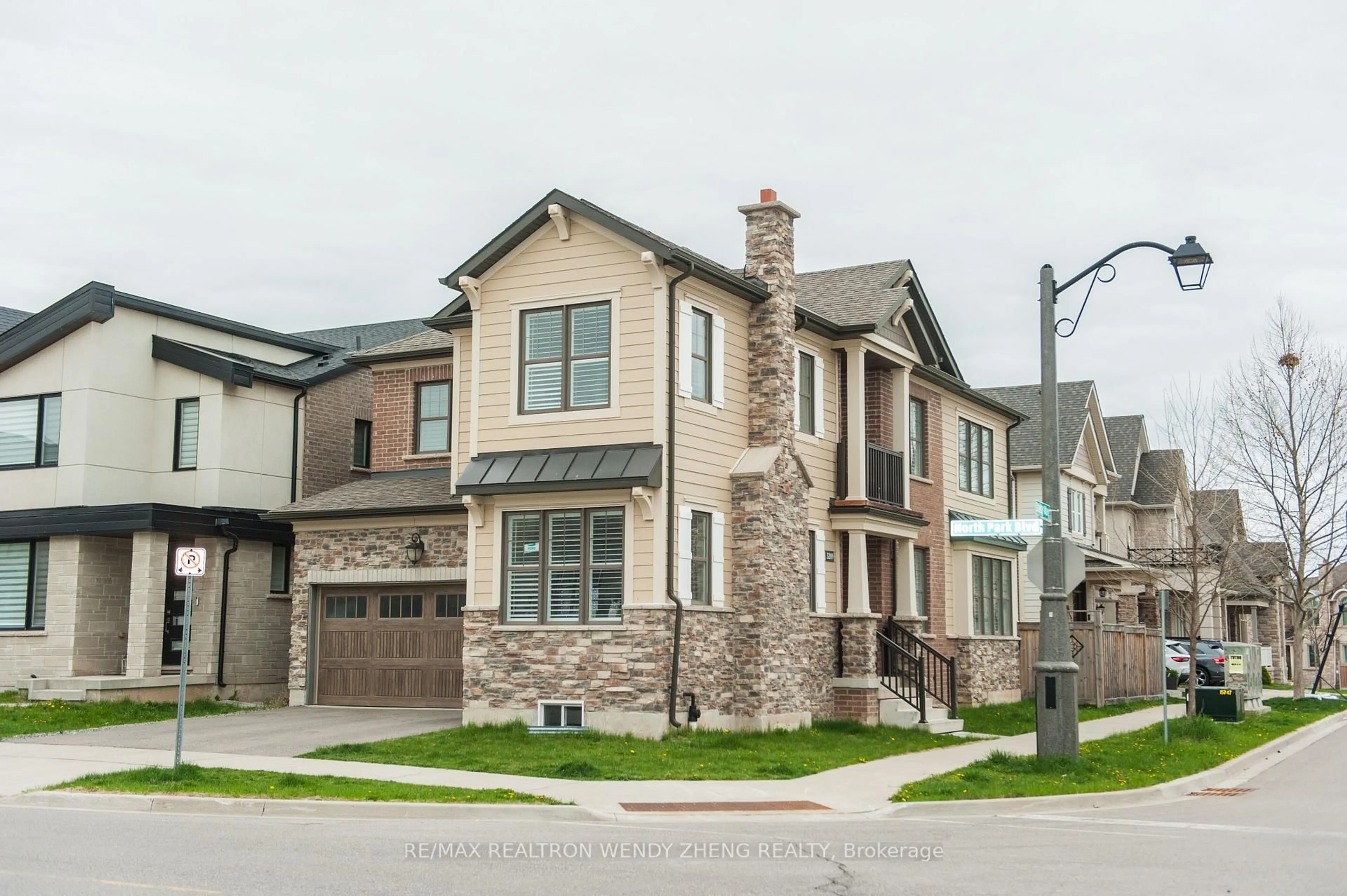 Home with brick exterior material, street for 3209 Daisy Way, Oakville Ontario L6M 1L4