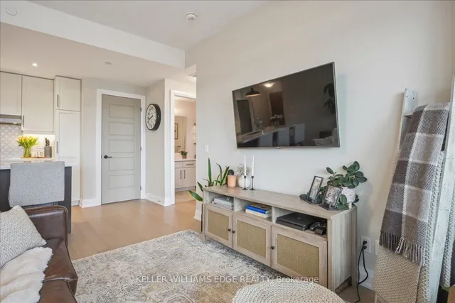 Additional property image - 2025 Maria St Unit 1401