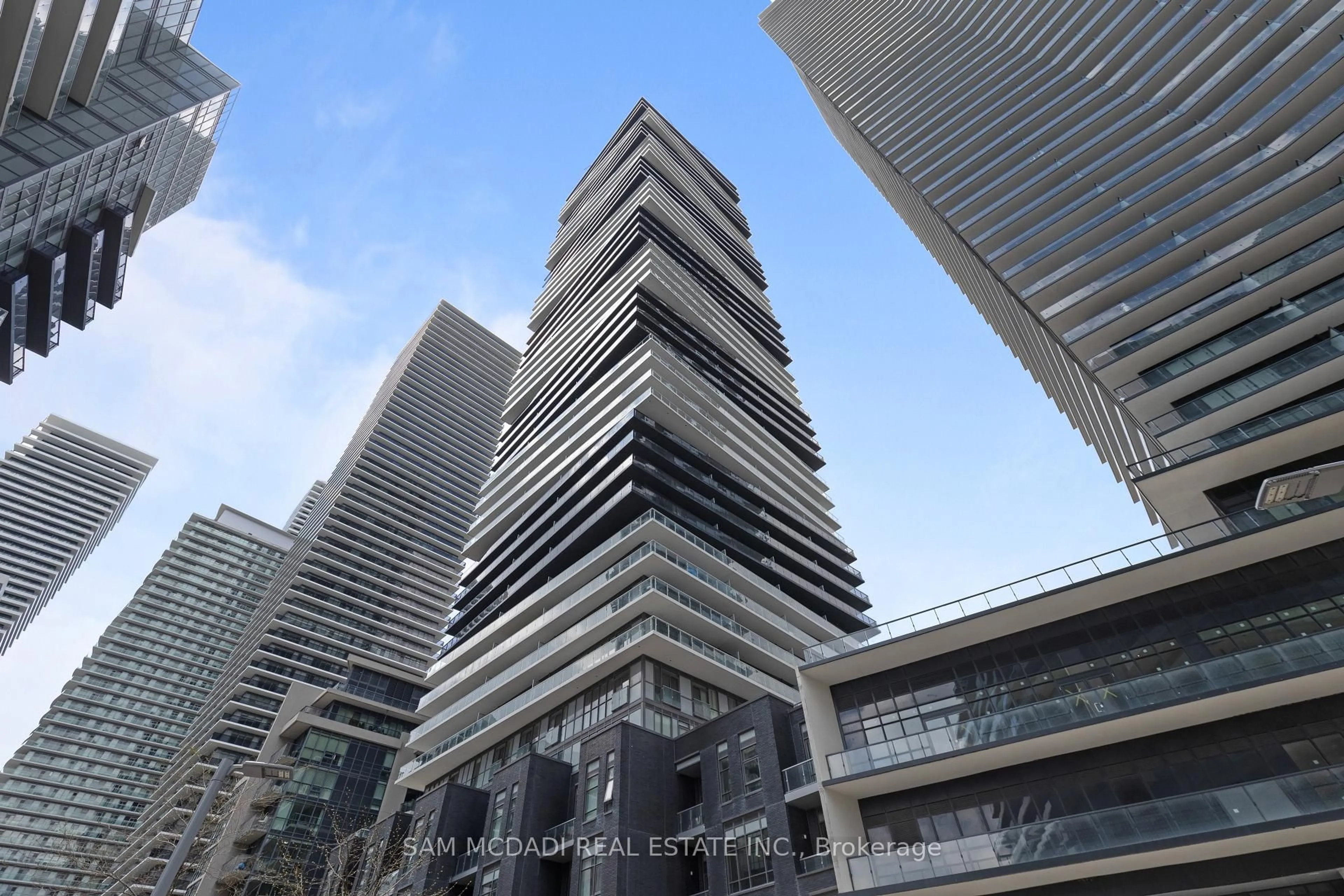 Unknown for 56 Annie Craig Dr #2101, Toronto Ontario M8V 0C8