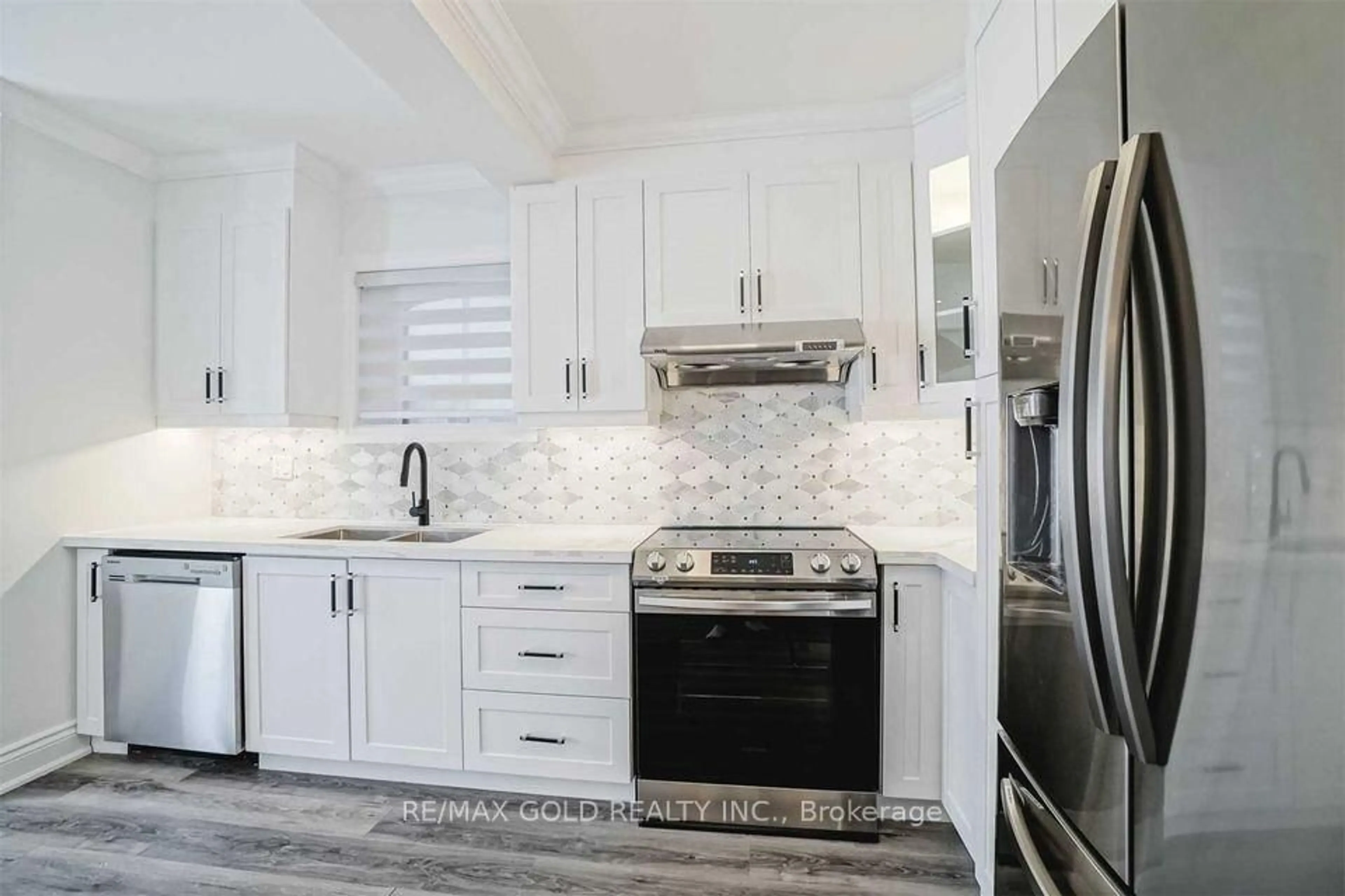 Contemporary kitchen, ceramic/tile floor for 4 Adamson St, Halton Hills Ontario L0P 0A2