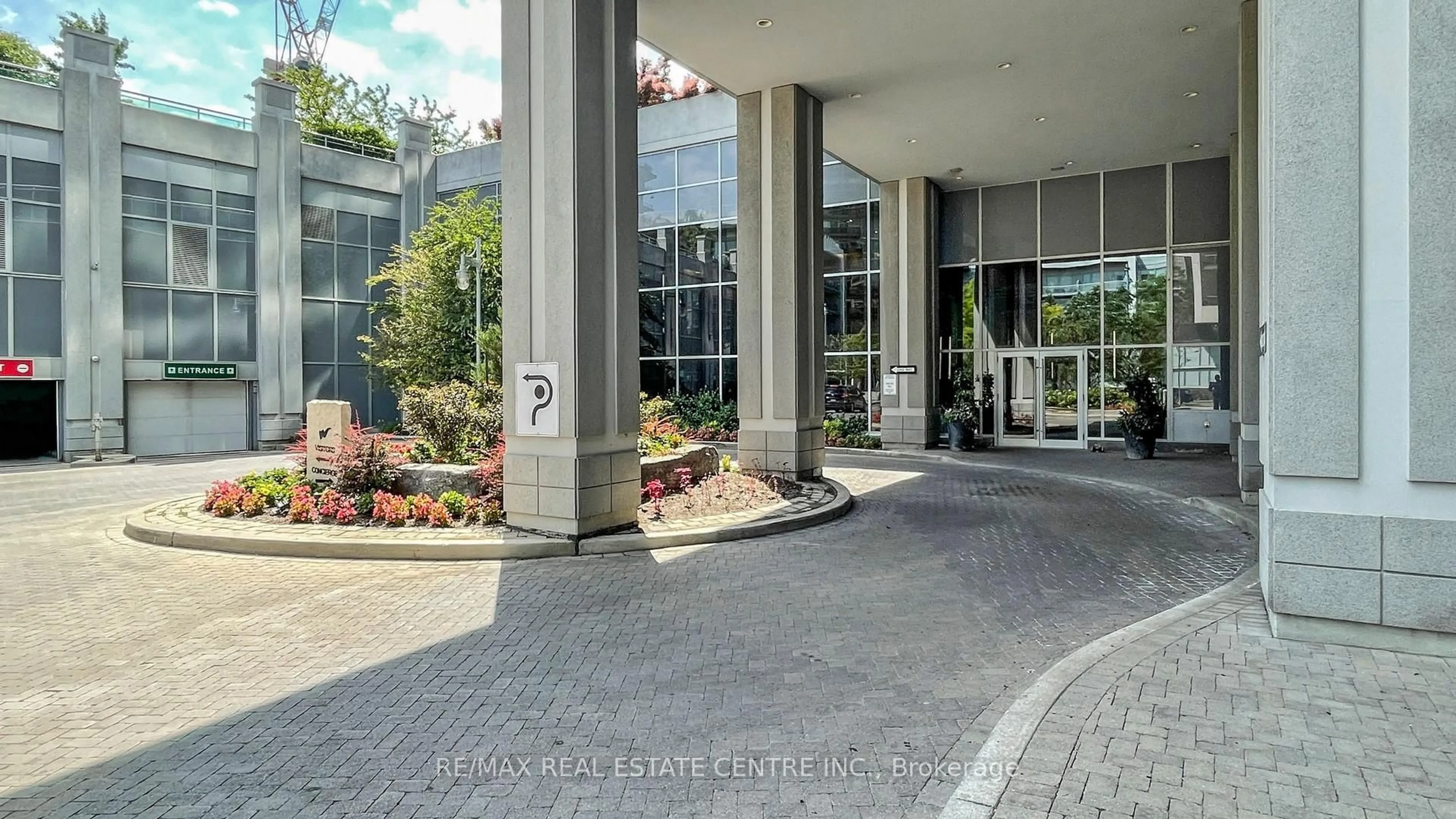 Indoor foyer for 16 Brookers Lane #1602, Toronto Ontario M8V 0A5