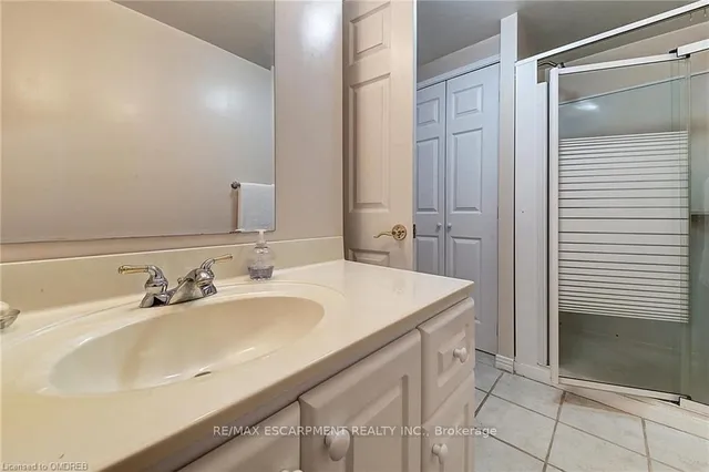 Additional property image - 170 Cavendish Crt