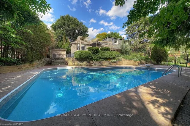 Additional property image - 170 Cavendish Crt