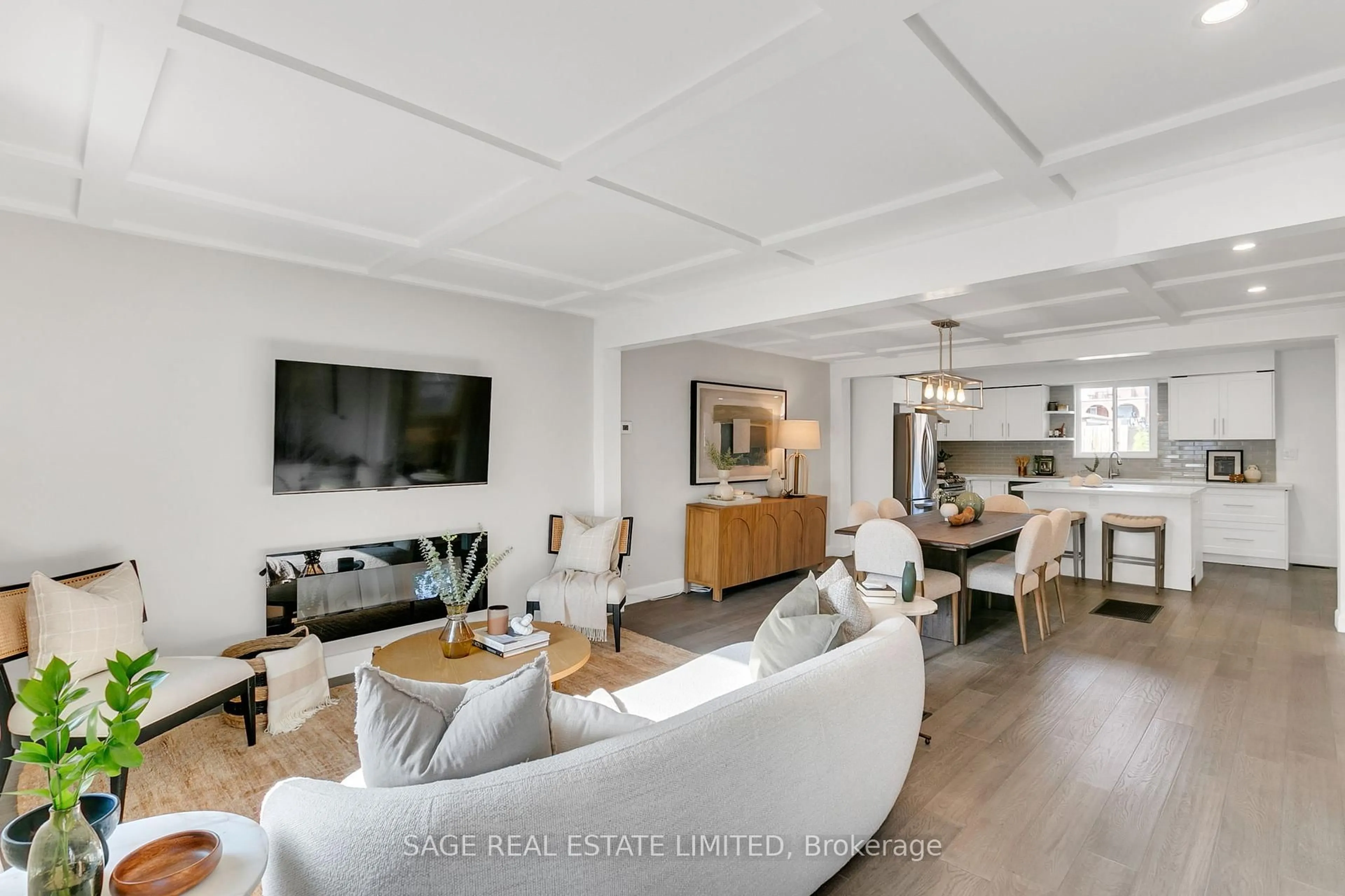 Living room with furniture, unknown for 311 Nairn Ave, Toronto Ontario M6E 4H9