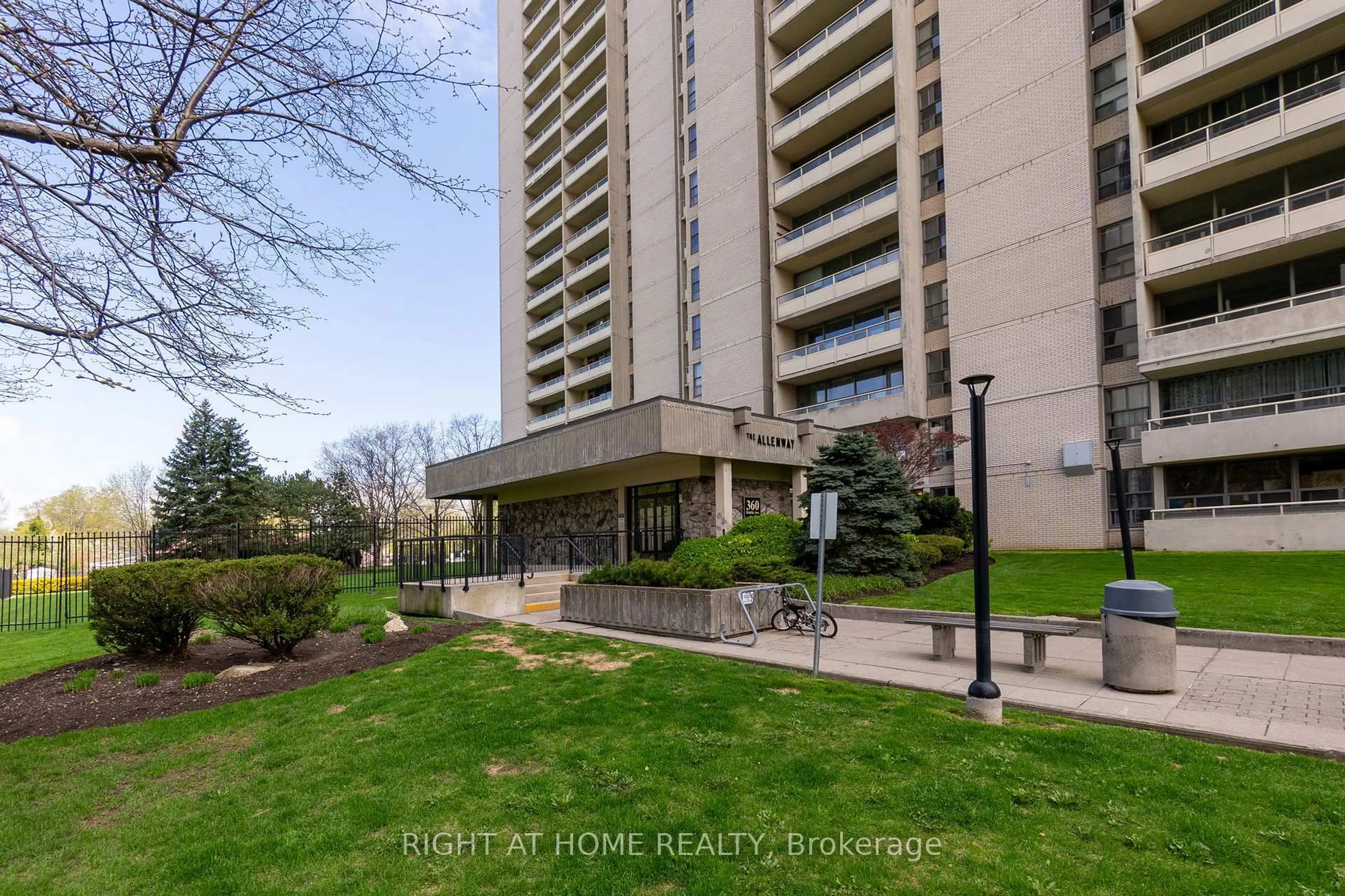 Unknown for 360 Ridelle Ave #2101, Toronto Ontario M6B 1K1