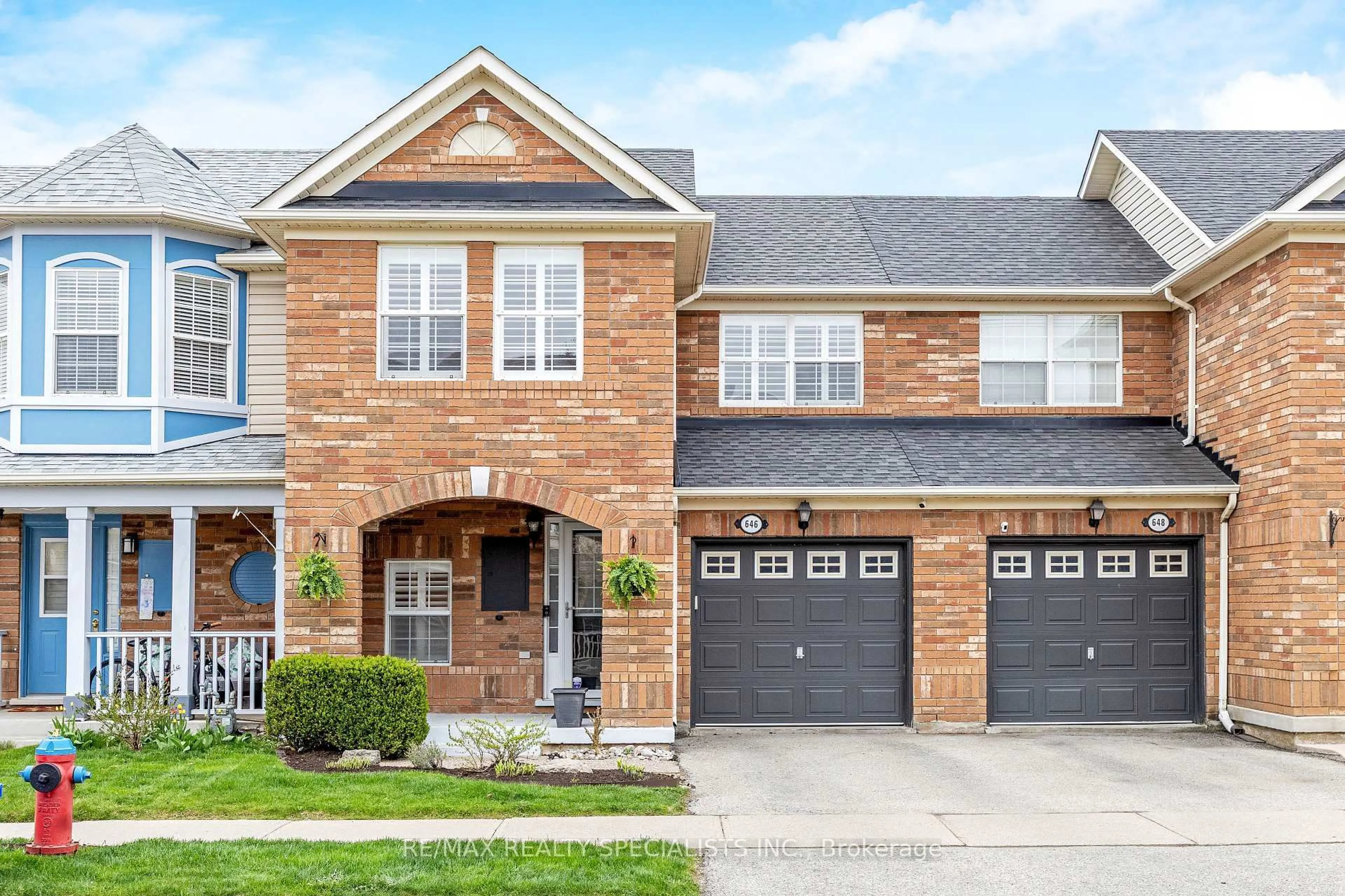 Home with brick exterior material, street for 646 Edwards Ave, Milton Ontario L9T 6B2